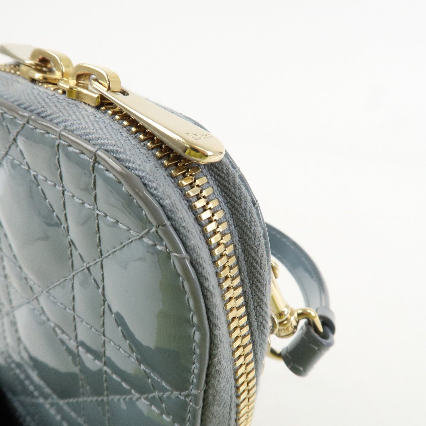 Christian Dior Lady Dior Cannage Patent Leather Phone Holder【Pre-order】