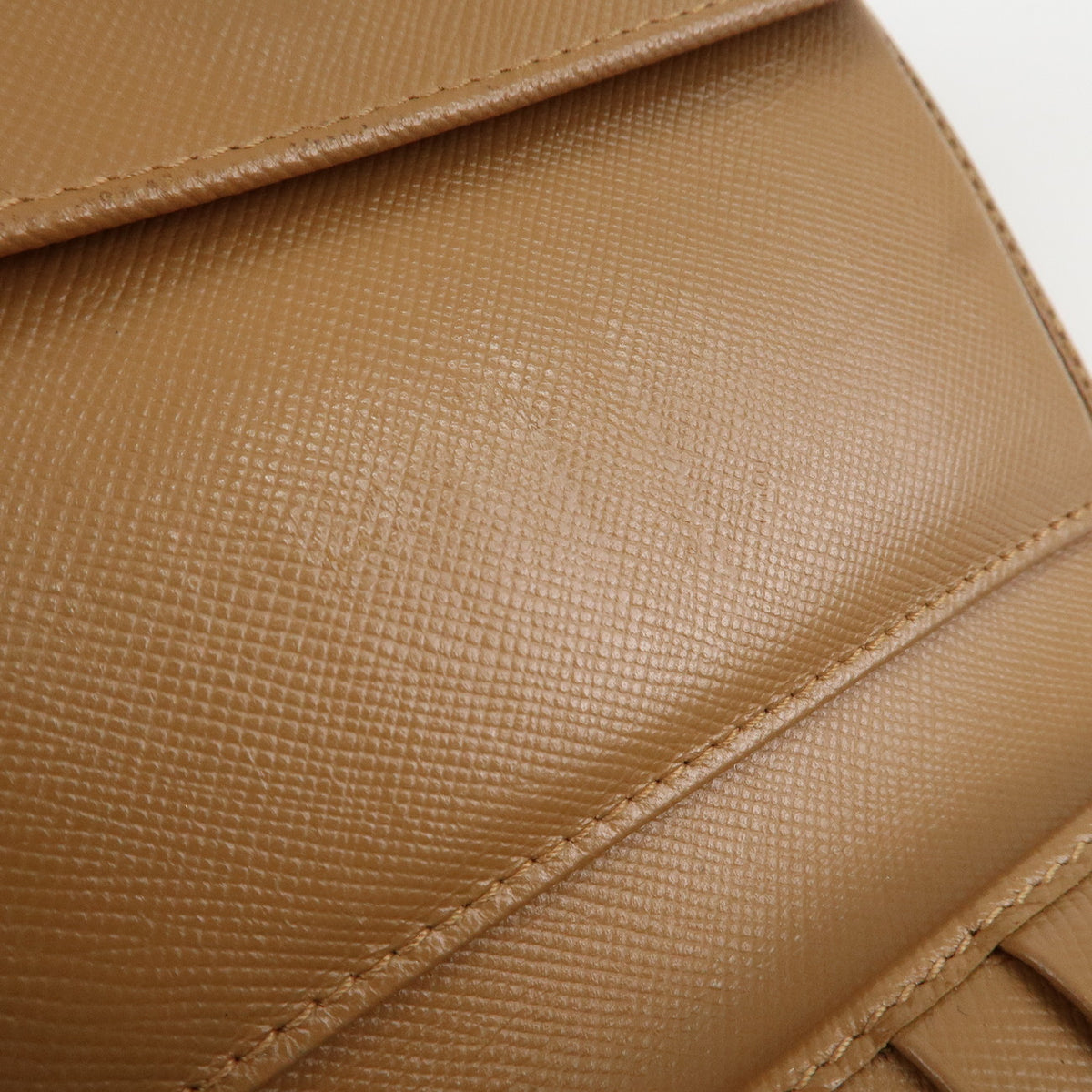 Prada Triangle Logo Saffiano Leather Trifold Wallet Brown Used【Pre-order】