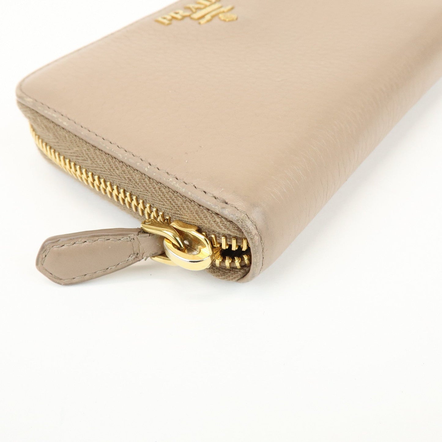 Prada Calf Leather Compact Round Zippy Wallet Beige Gold【Pre-order】