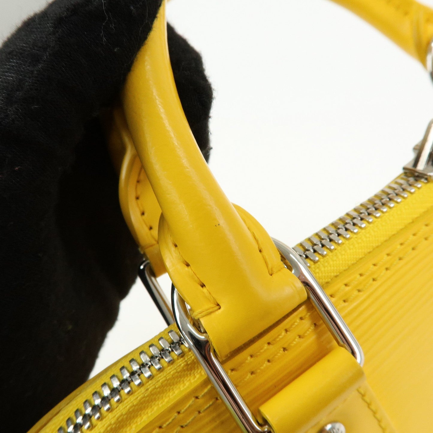 Louis Vuitton Epi Alma PM Leather Hand Bag Mimosa M40951【Pre-order】