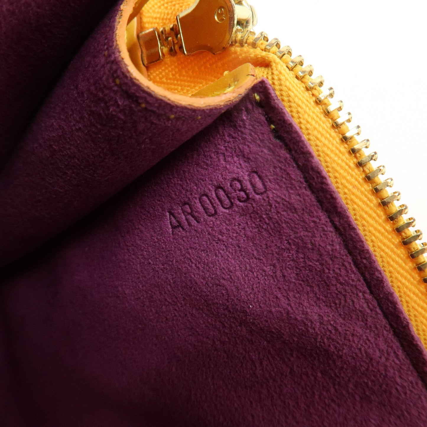 Louis Vuitton Epi Pochette Accessoires Pouch Tassili Yellow M52959【Pre-order】