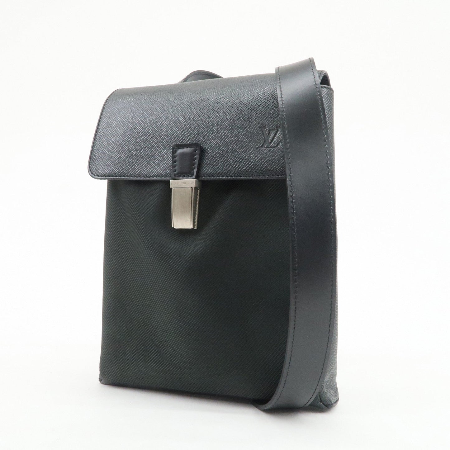 Louis Vuitton Taiga Saratov PM Shoulder Bag Ardoise M30892【Pre-order】