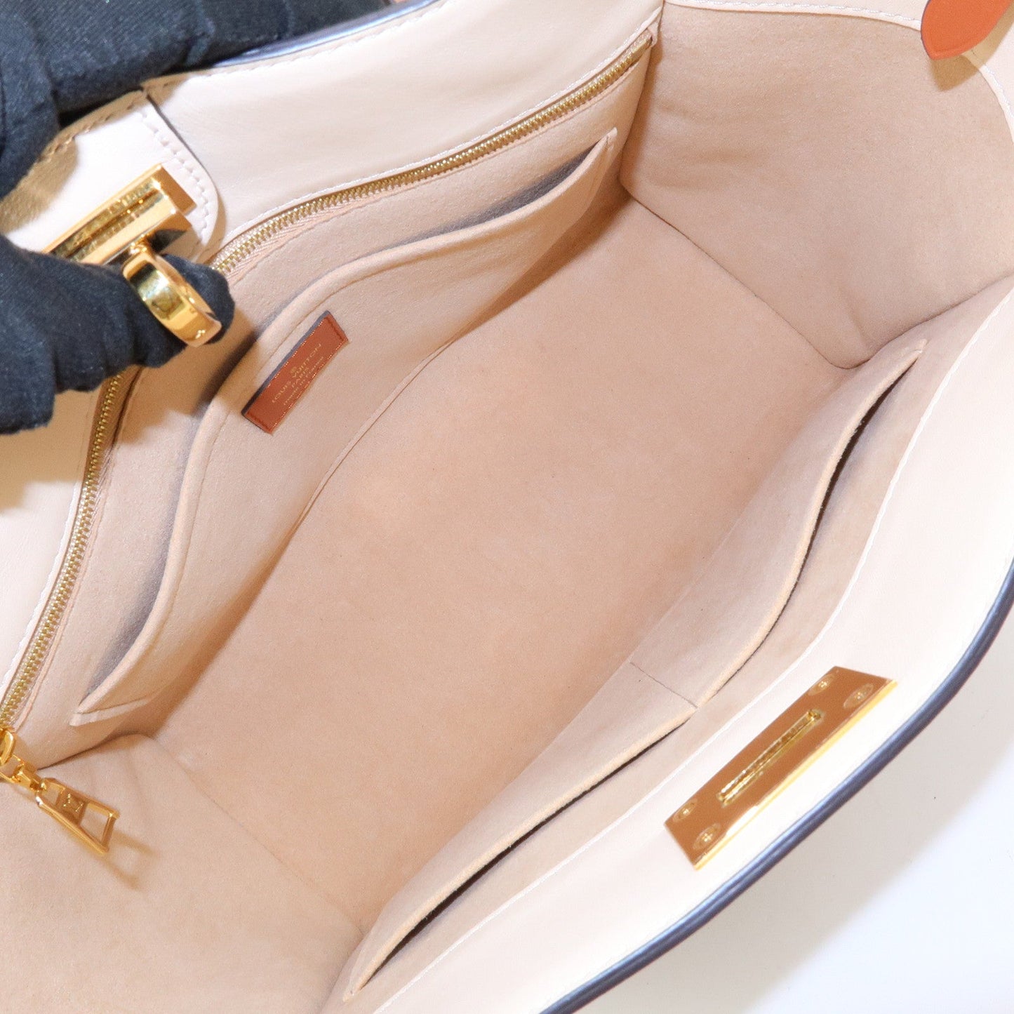 Louis Vuitton Monogram Tuffetage On My Side MM 2Way Bag M53825【Pre-order】