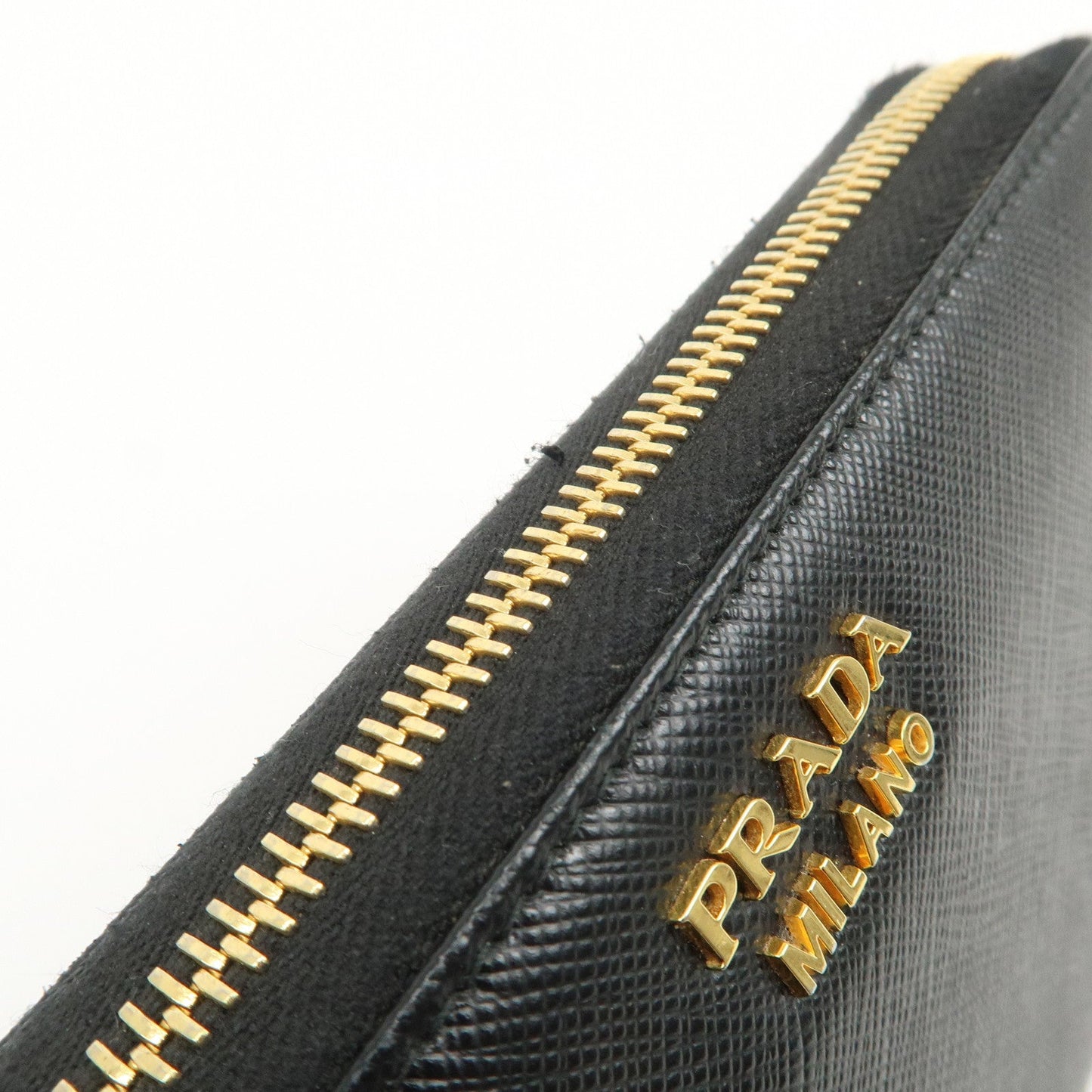 Prada Logo Saffiano Leather Round Zippy Long Wallet Black【Pre-order】