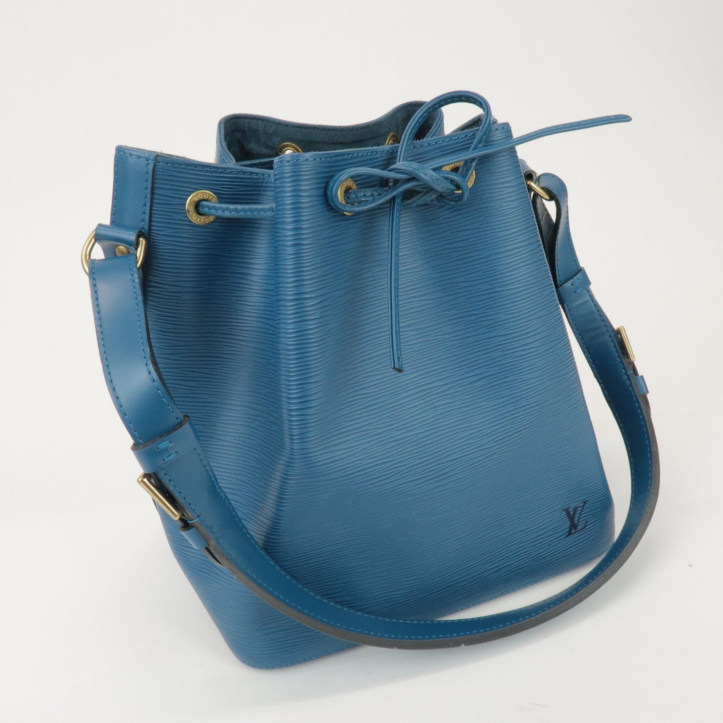 Louis Vuitton Epi Petit Noe Shoulder Bag Toledo Blue M44105【Pre-order】