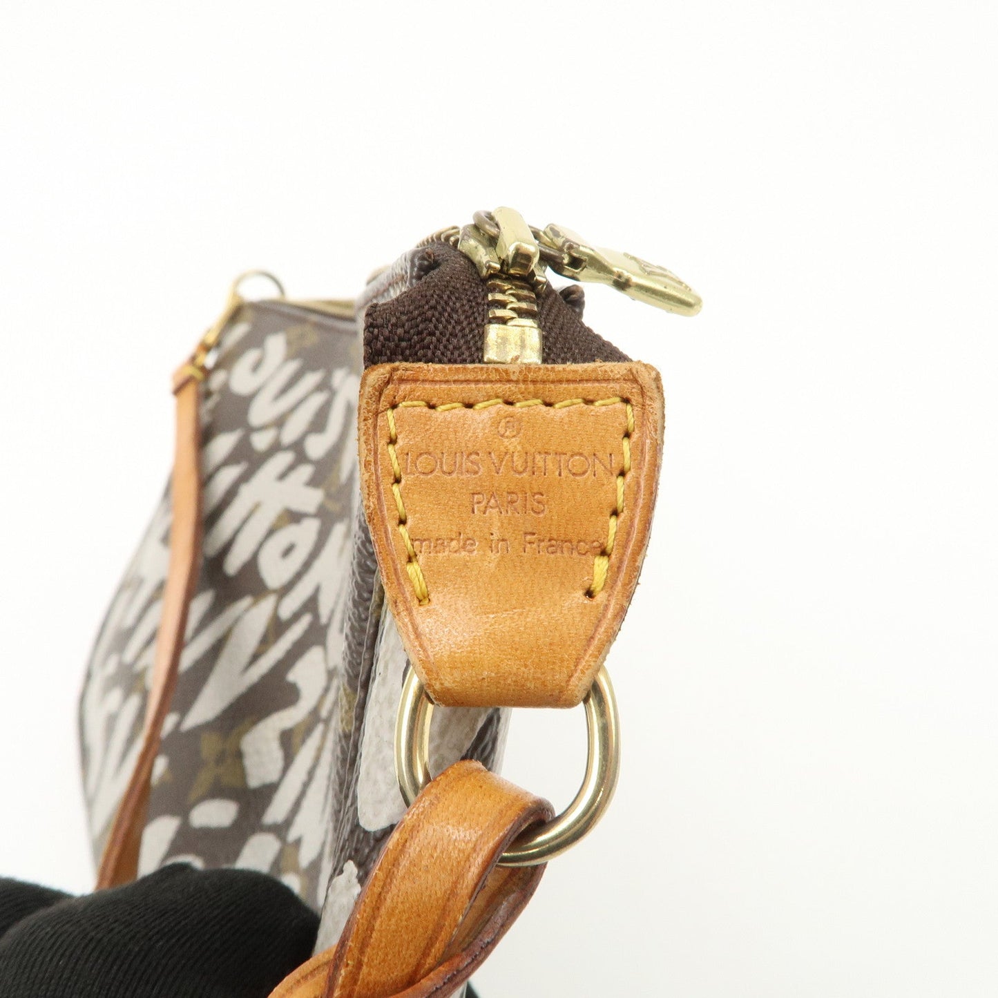Louis Vuitton Monogram Graffiti Pochette Accessoires M92192【Pre-order】