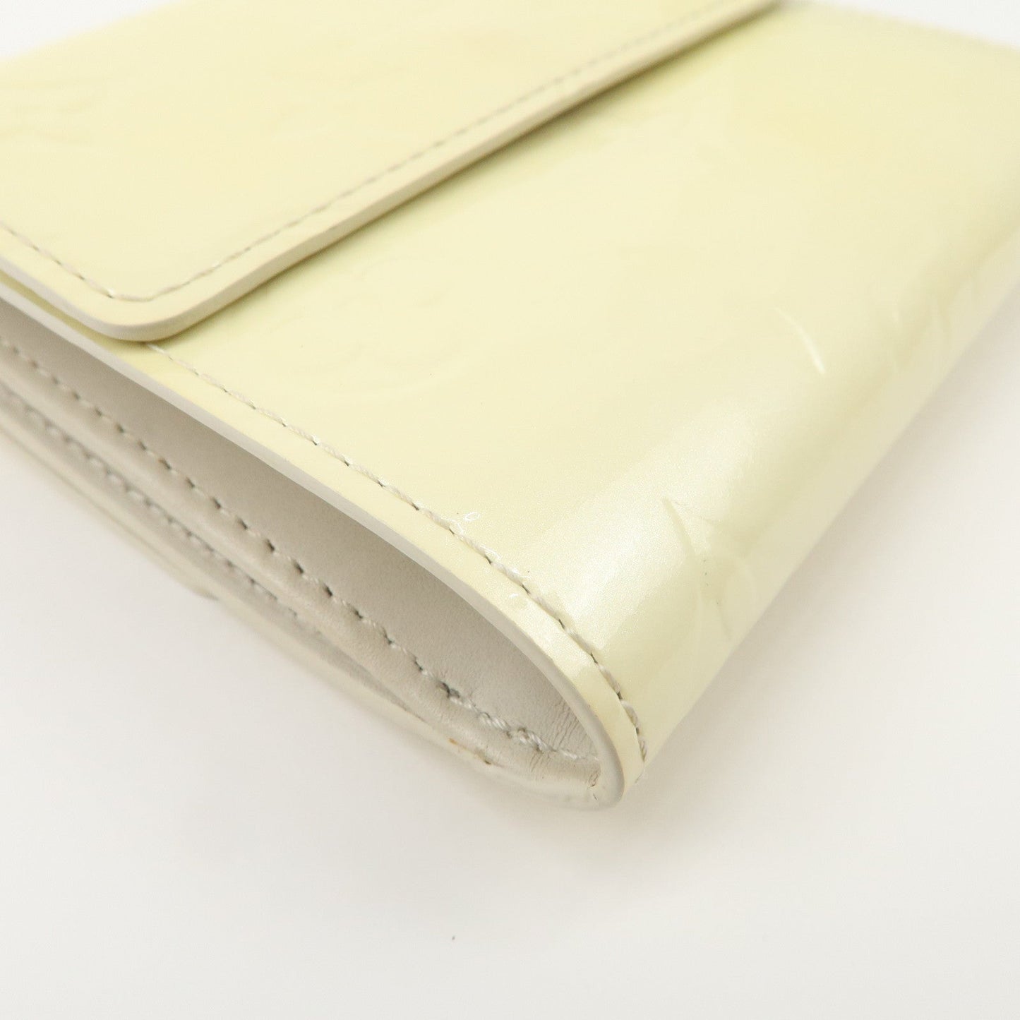 Louis Vuitton Monogram Vernis Porte Monnaie Couer Perle Compact Wallet M91351【Pre-order】