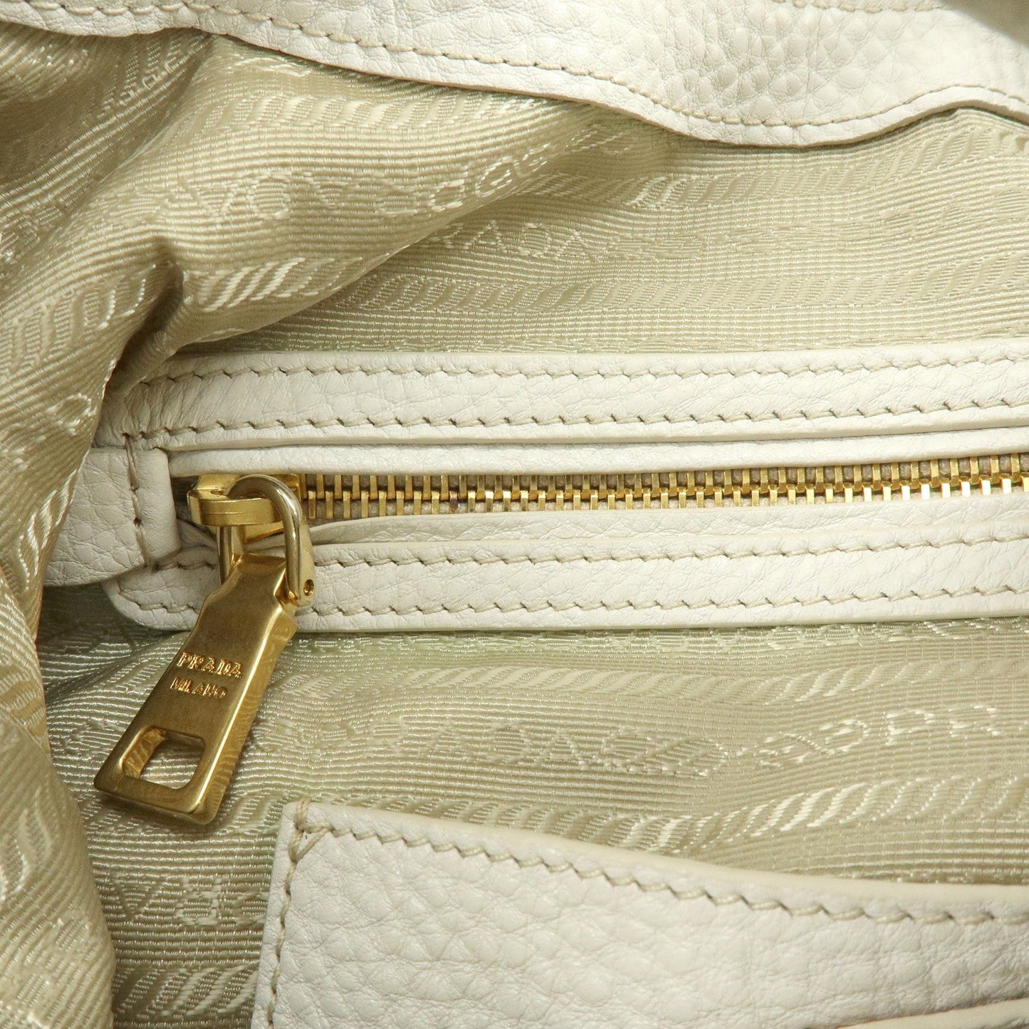 Prada Logo Calf Leather Shoulder Bag Hand Bag White BR4311【Pre-order】
