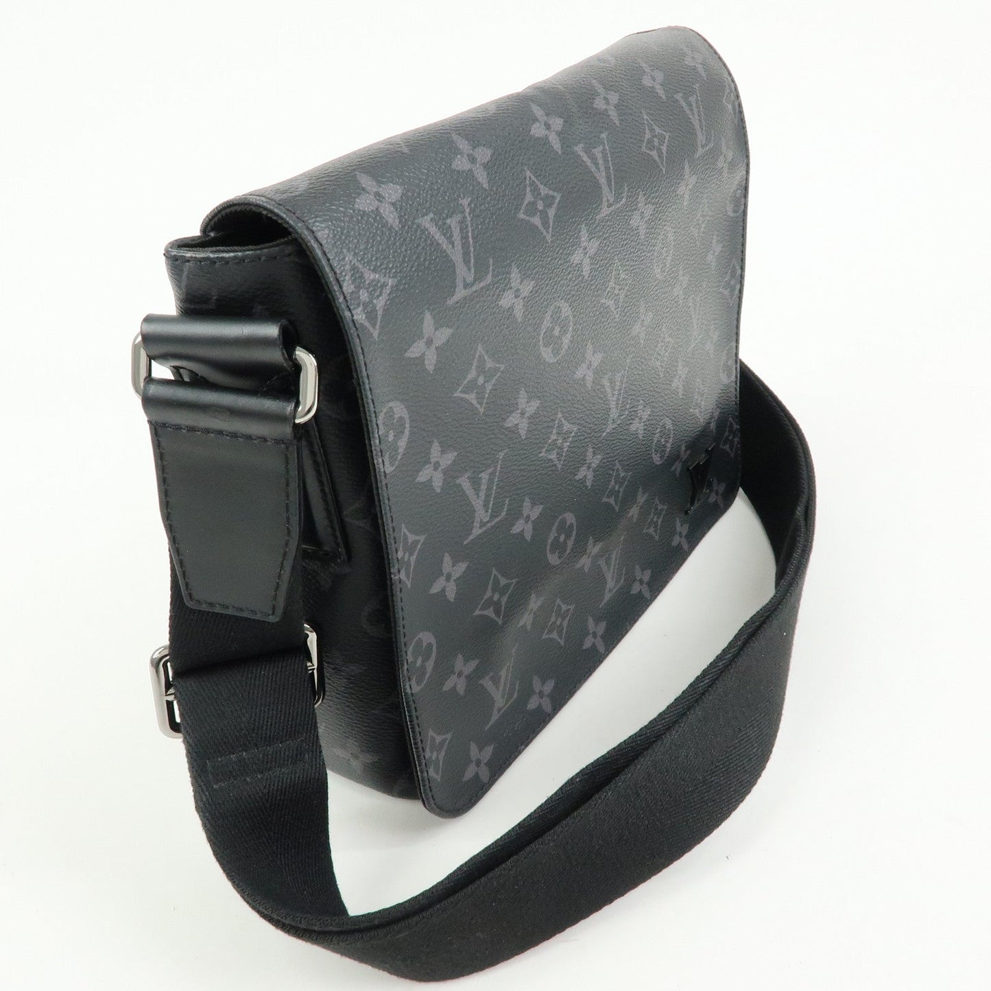 Louis Vuitton Monogram Eclipse District PM Crossbody Bag M44000【Pre-order】