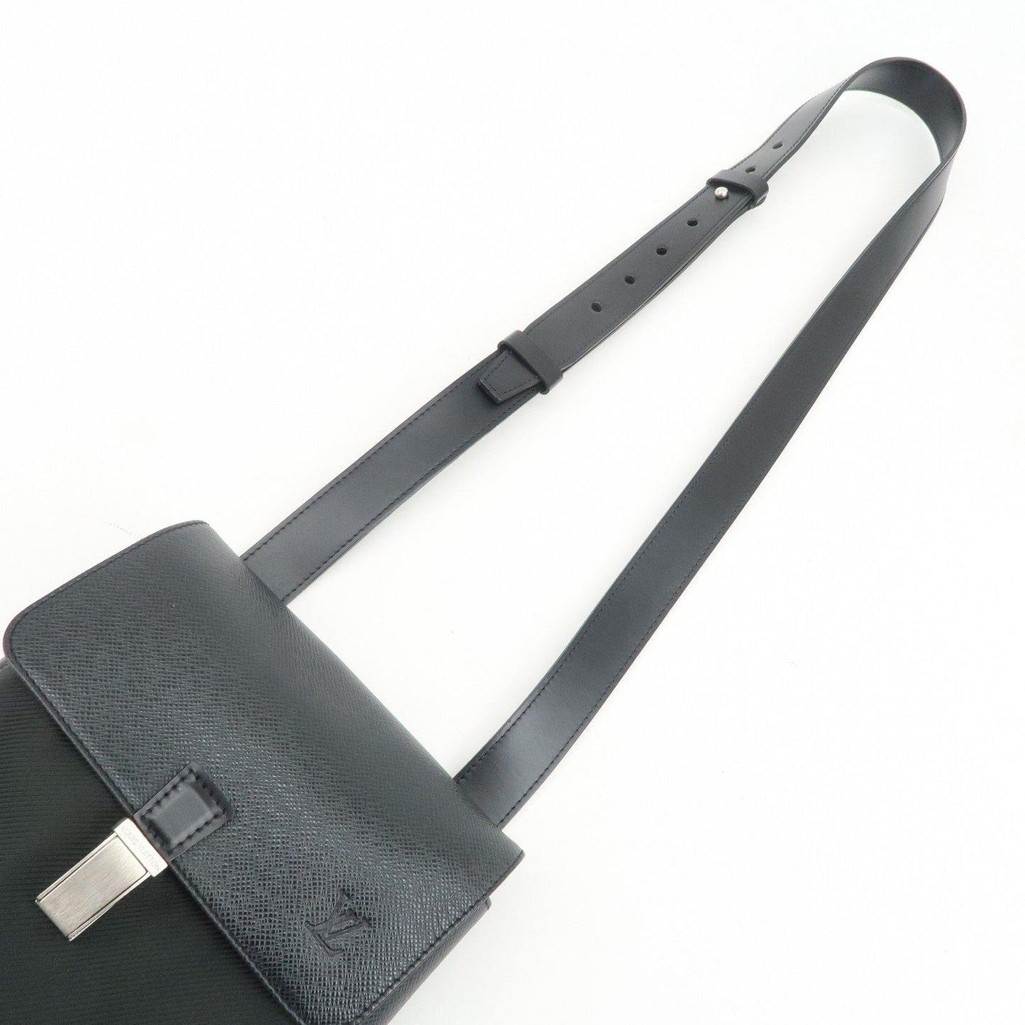Louis Vuitton Taiga Saratov PM Shoulder Bag Ardoise M30892【Pre-order】