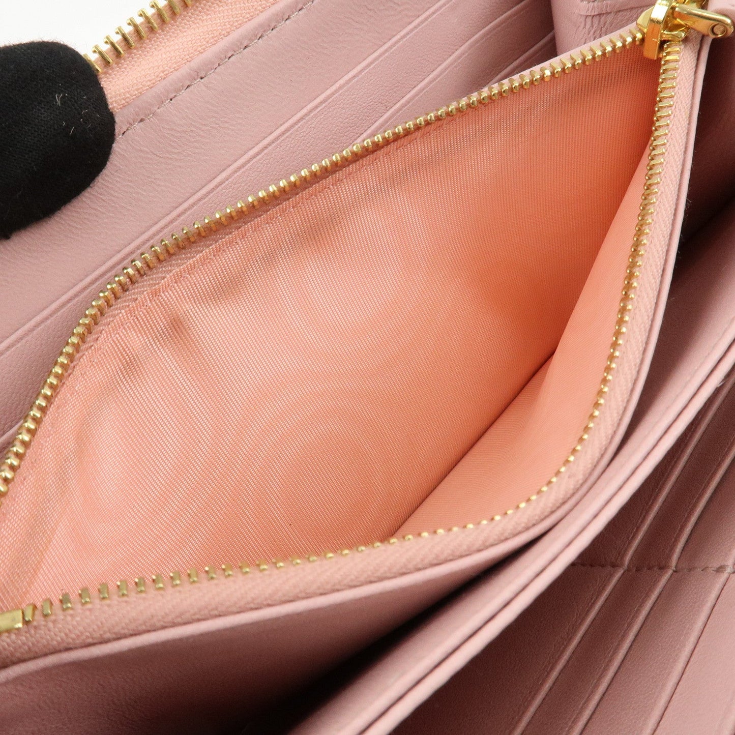 Prada Leather Gather Round Zippy Wallet Gold Hardware Pink 1M0506 Used【Pre-order】