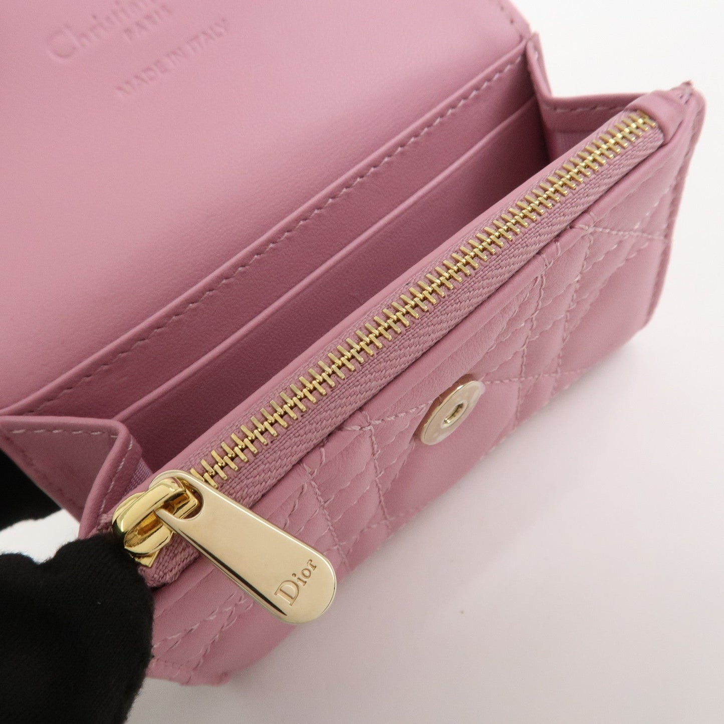 Christian Dior Cannage Logo Leather Bi-fold Compact Wallet【Pre-order】