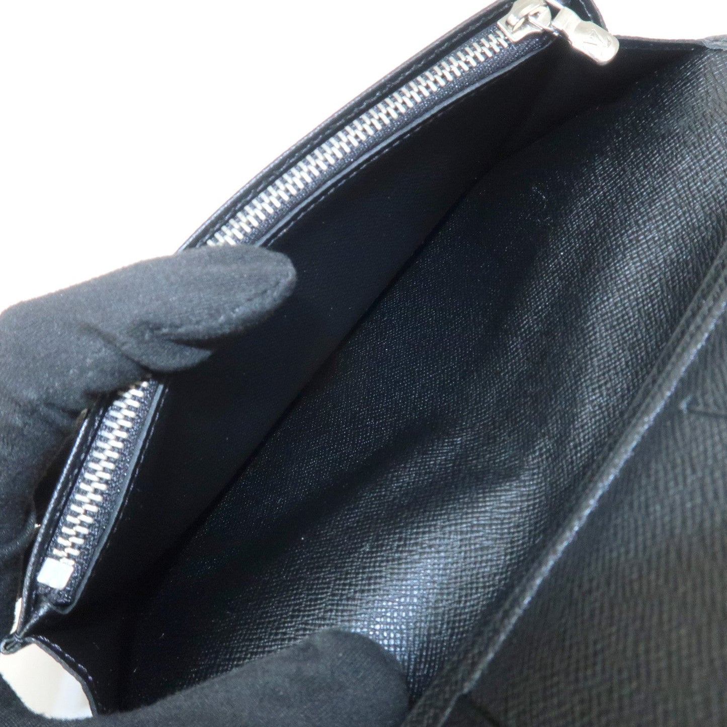 Louis Vuitton Taiga Portefeuille Brazza Bi-fold Long Wallet M30501【Pre-order】