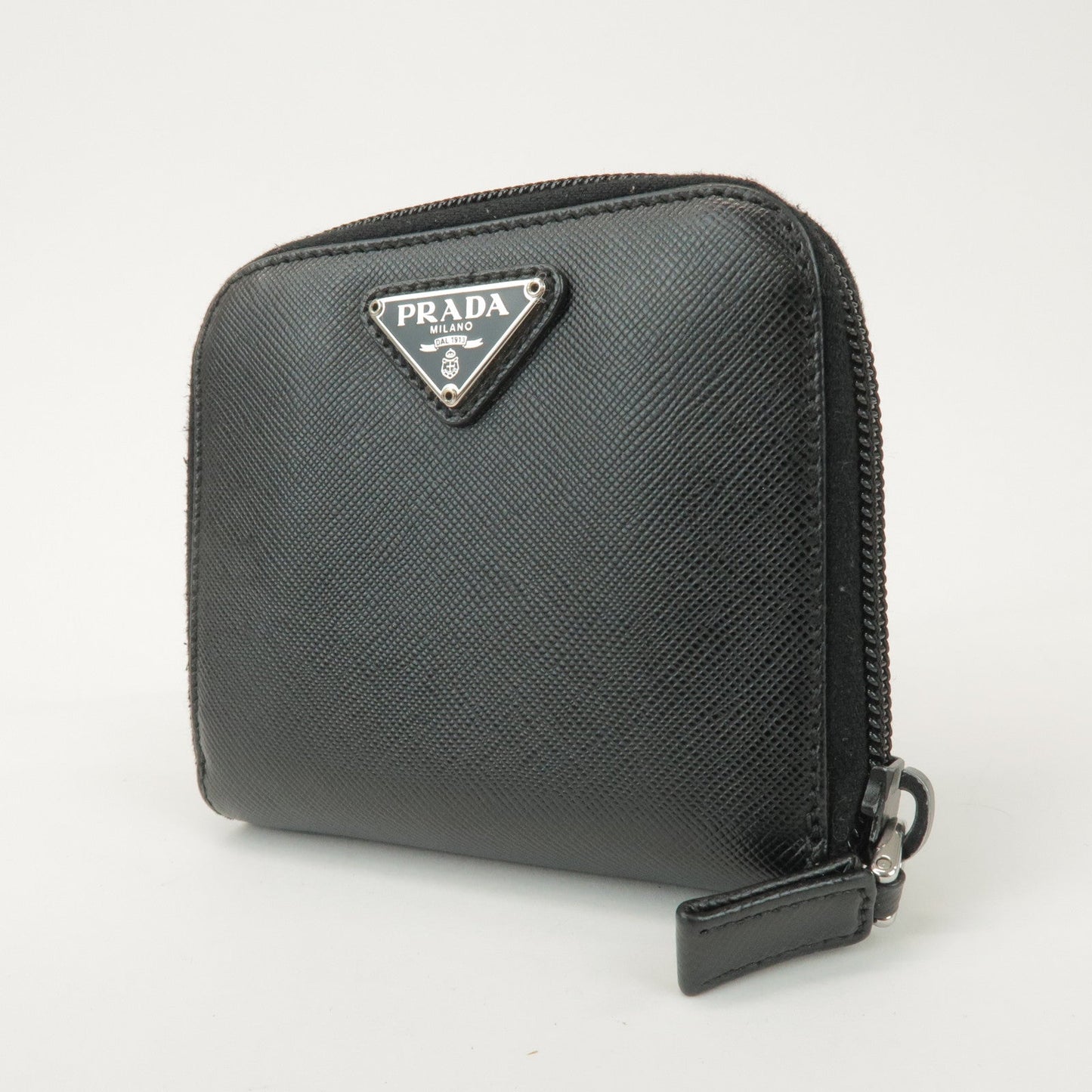 Prada Logo Leather Round Zippy Bi-fold Wallet Black 1ML522【Pre-order】