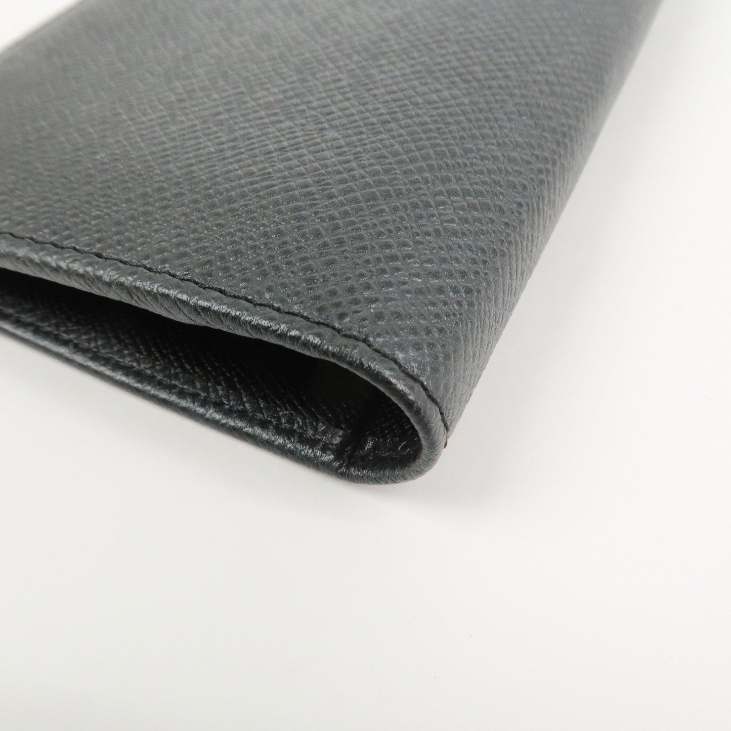Louis Vuitton Taiga Portefeuille Brazza Bi-fold Long Wallet M30501【Pre-order】