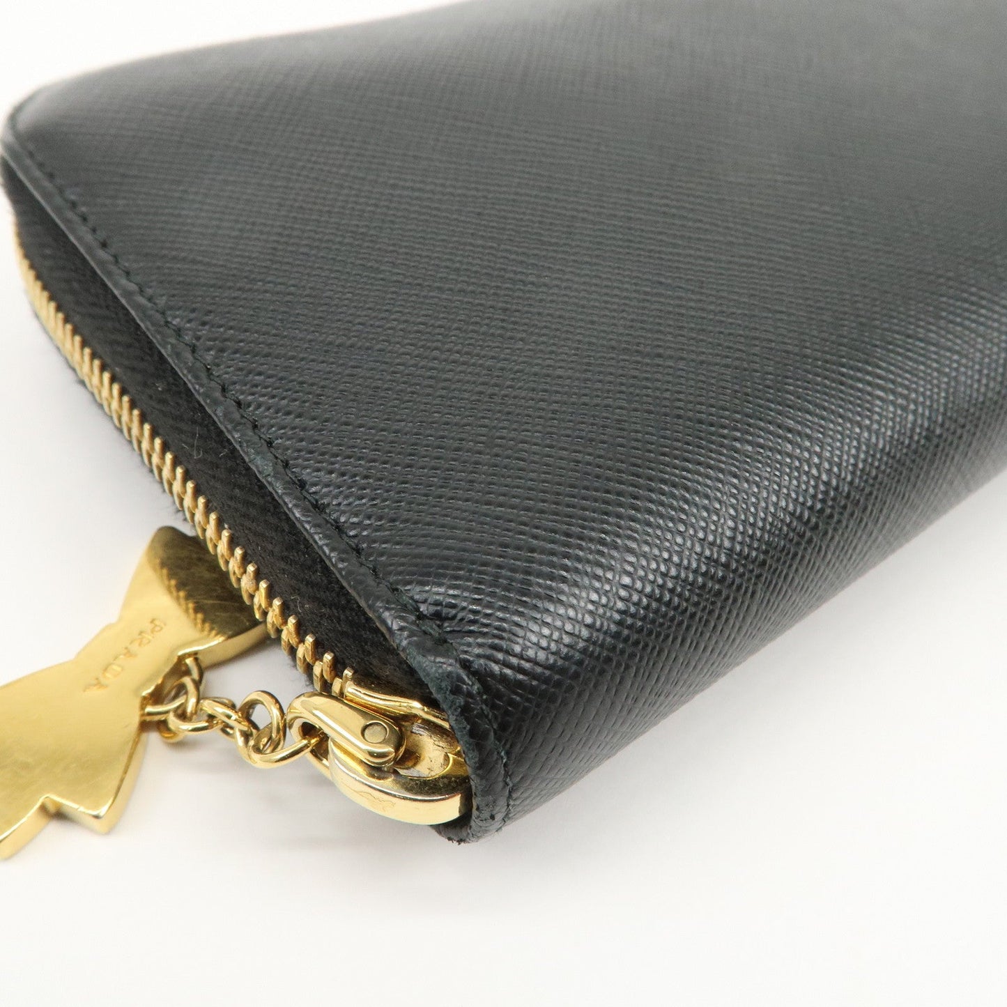 Prada Logo Saffiano Leather Round Zippy Long Wallet Black【Pre-order】