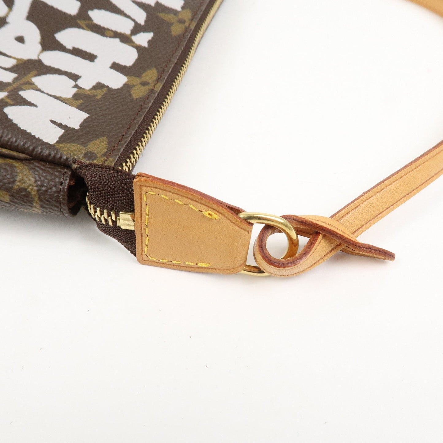 Louis Vuitton Monogram Graffiti Pochette Accessoires Pouch M92192【Pre-order】