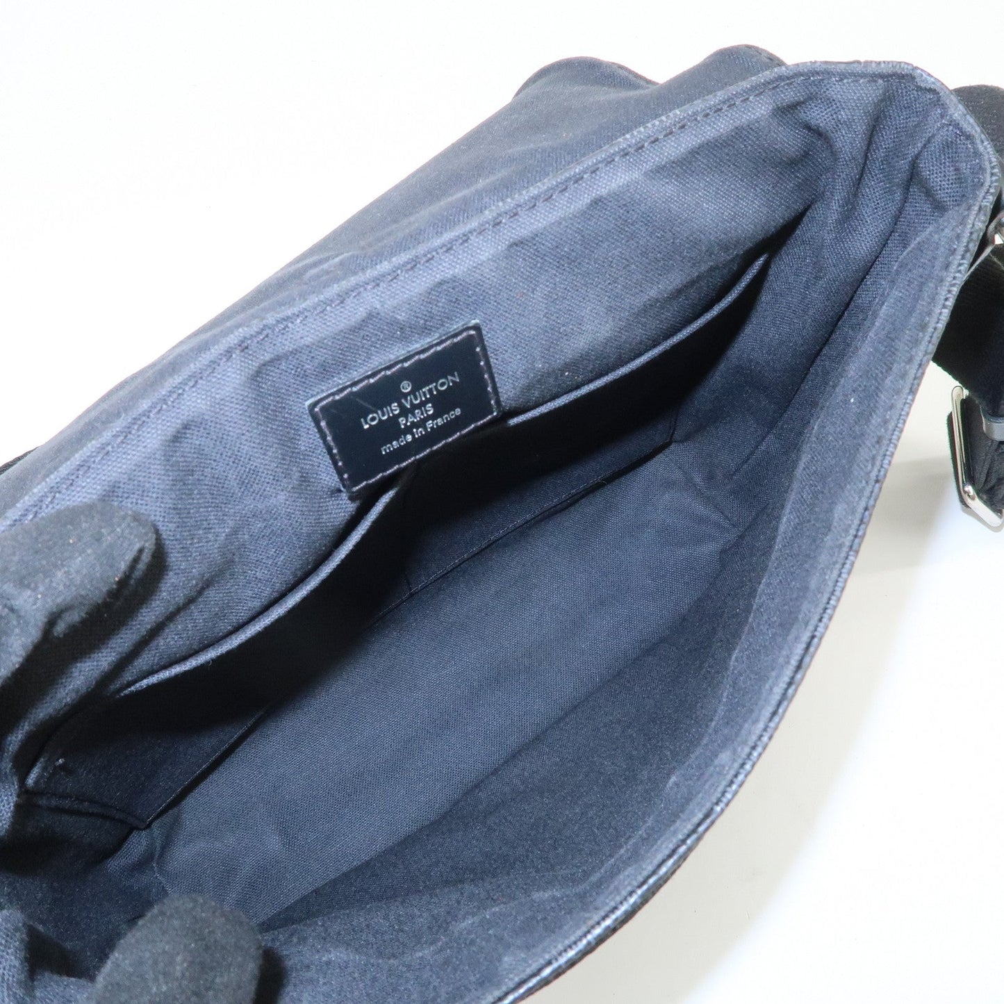 Louis Vuitton Damier Graphite District PM Shoulder Bag Noir N41260【Pre-order】