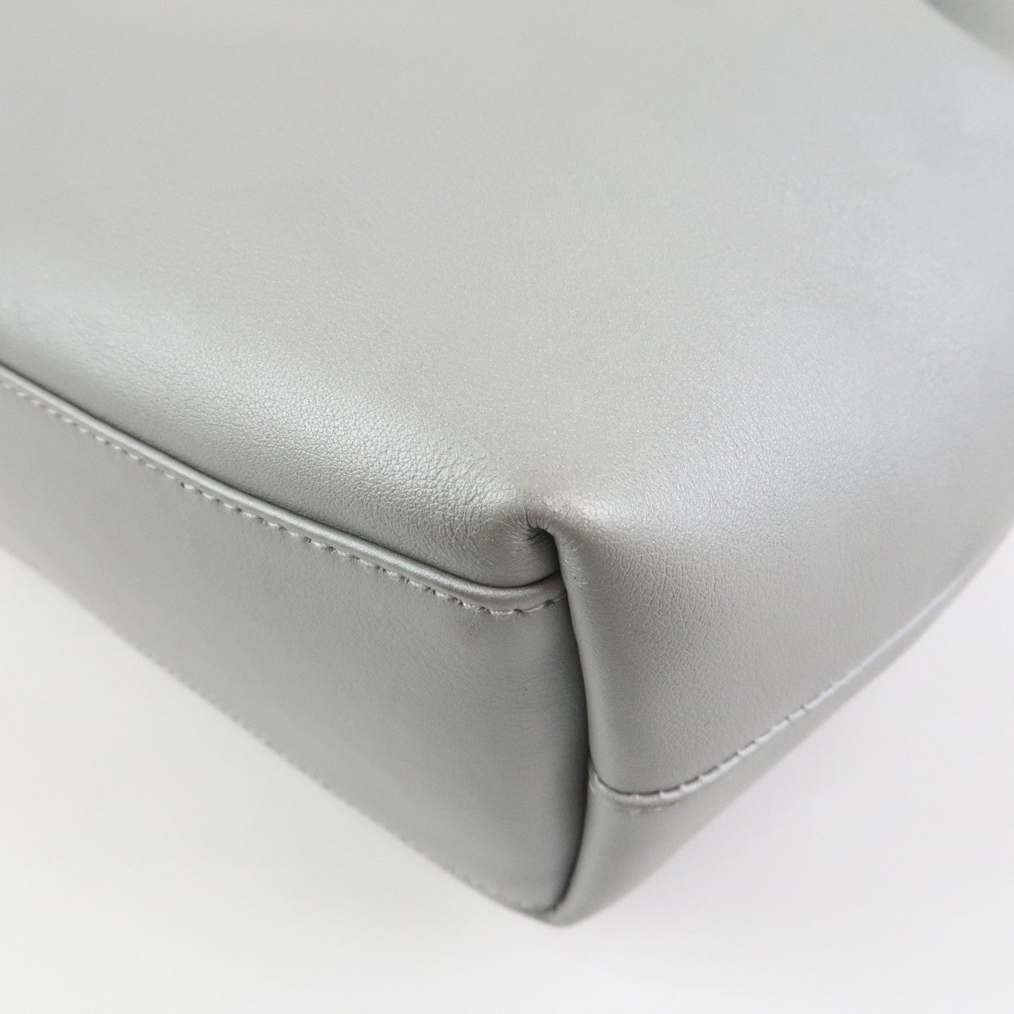 Christian Dior Maris Pearl Leather Hand Bag【Pre-order】