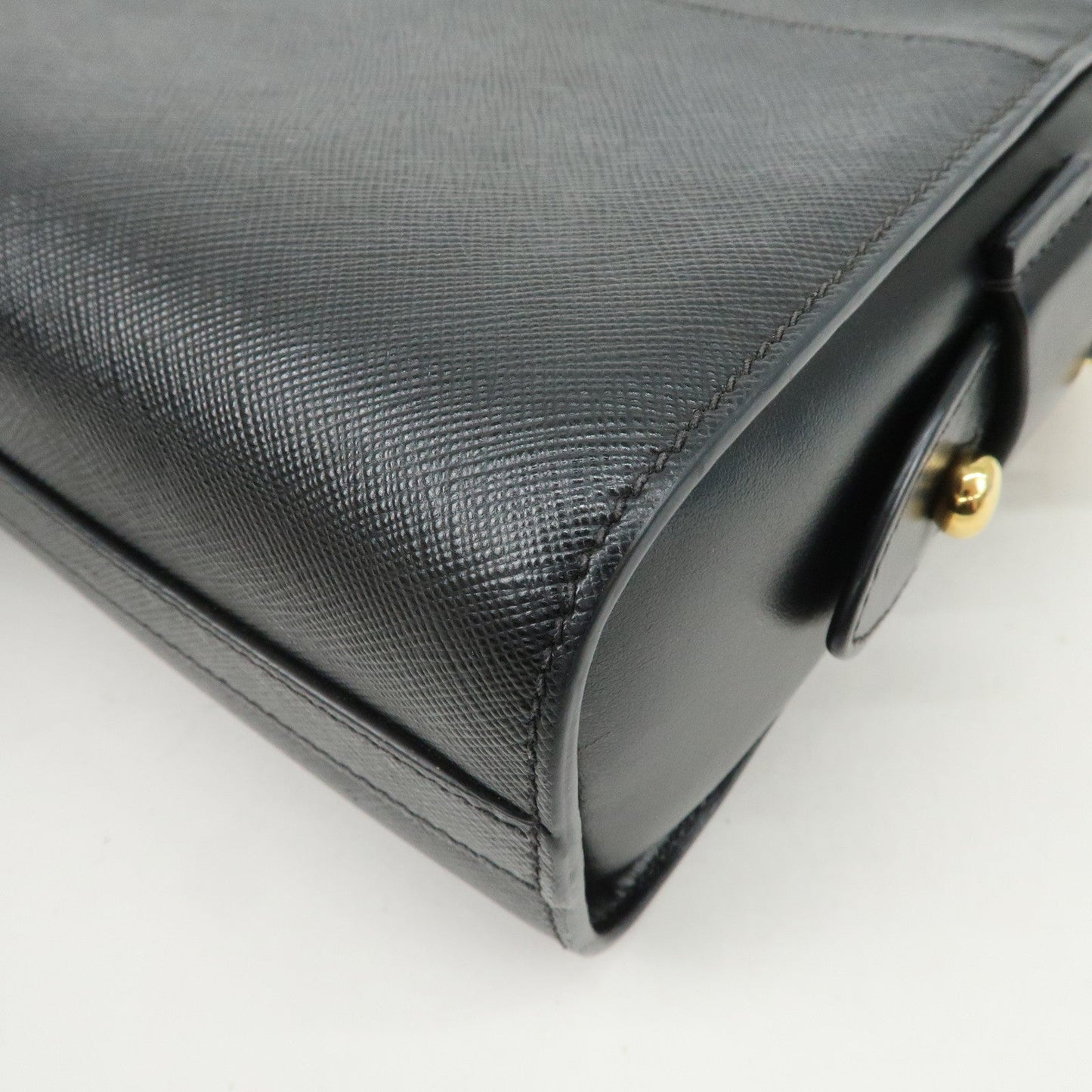 Prada Logo Saffiano Leather Shoulder Bag Gold HDW Black【Pre-order】