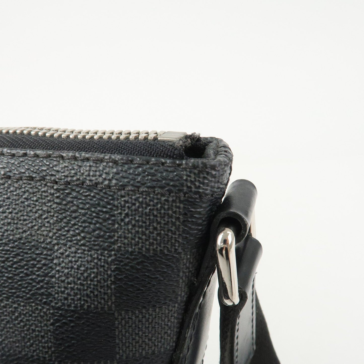 Louis Vuitton Damier Graphite Mick PM Shoulder Crossbody Bag N41211【Pre-order】