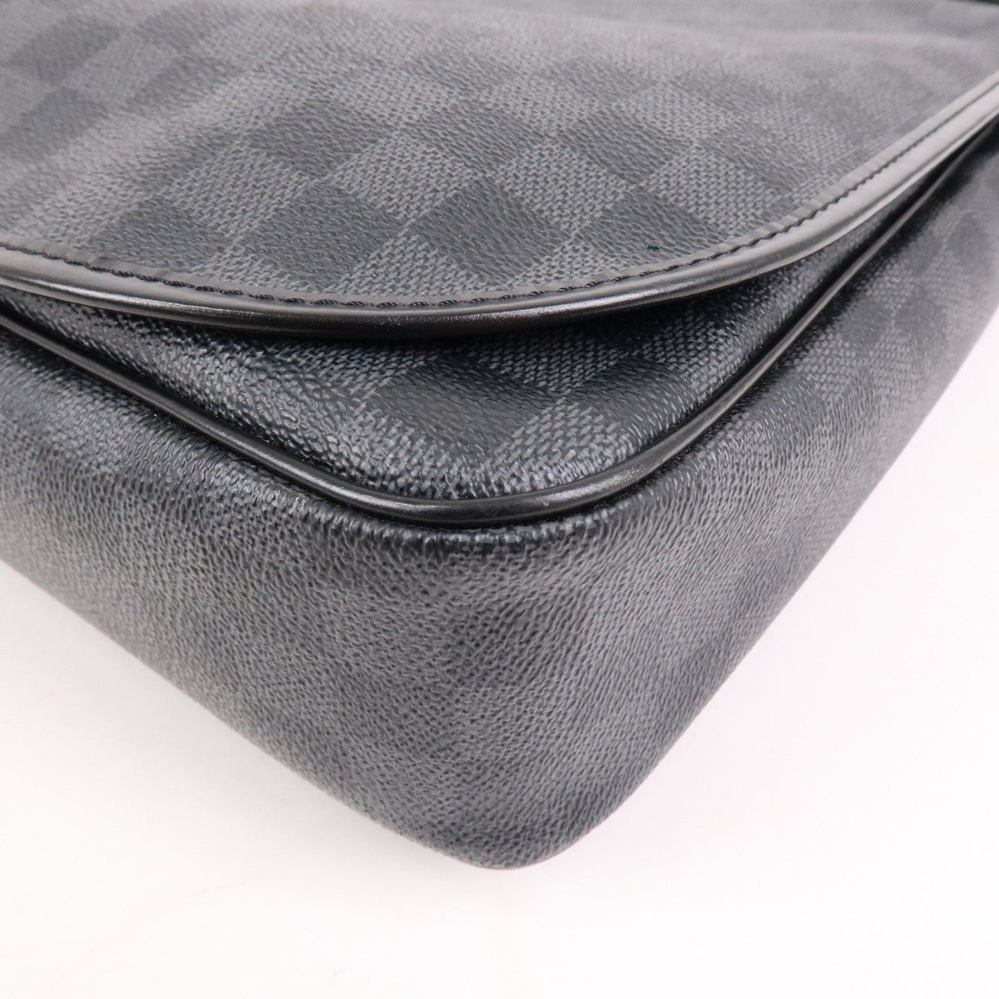 Louis Vuitton Damier Graphite Daniel MM Shoulder Bag N58029【Pre-order】