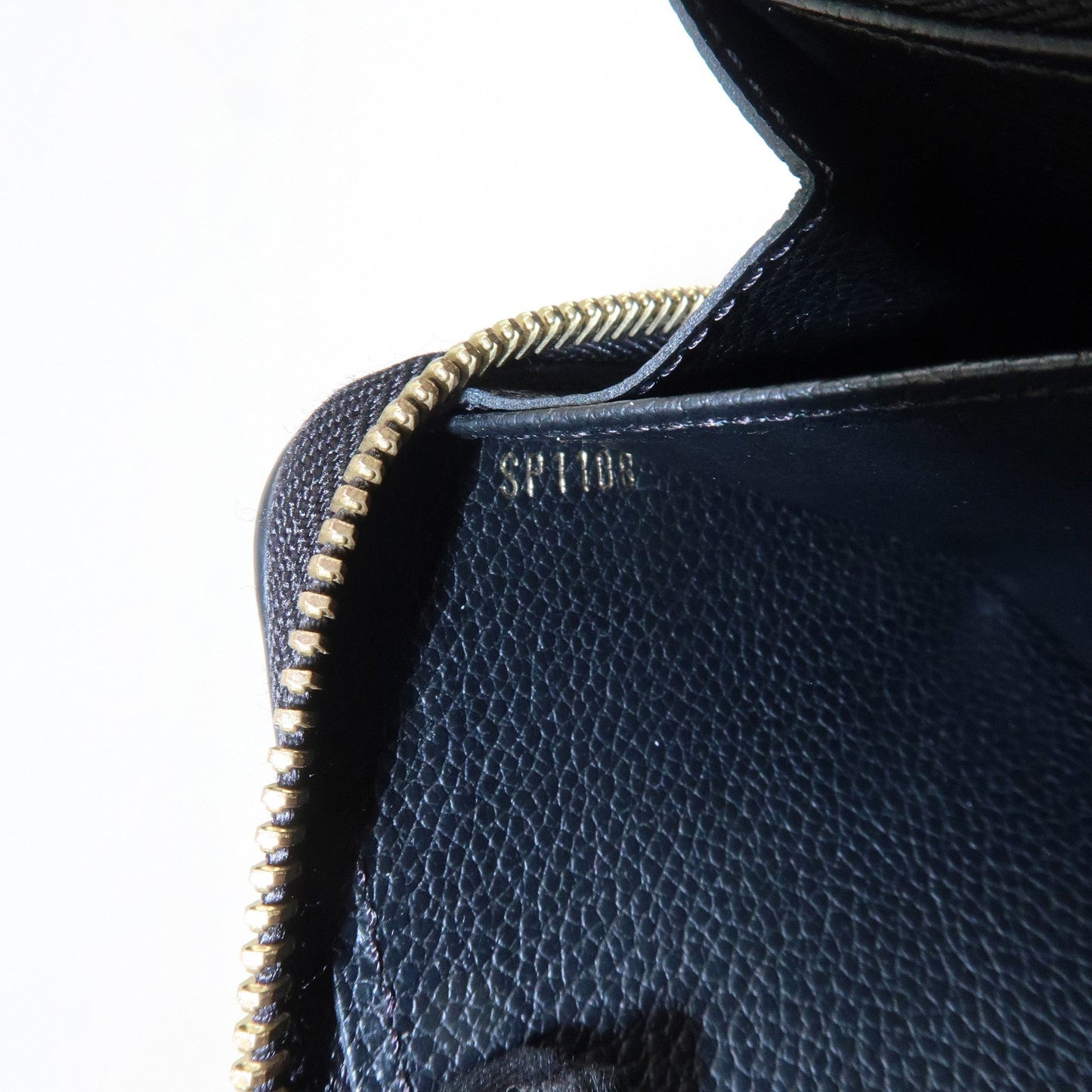 Louis Vuitton Monogram Empreinte Leather Round Zippy Wallet M61864【Pre-order】