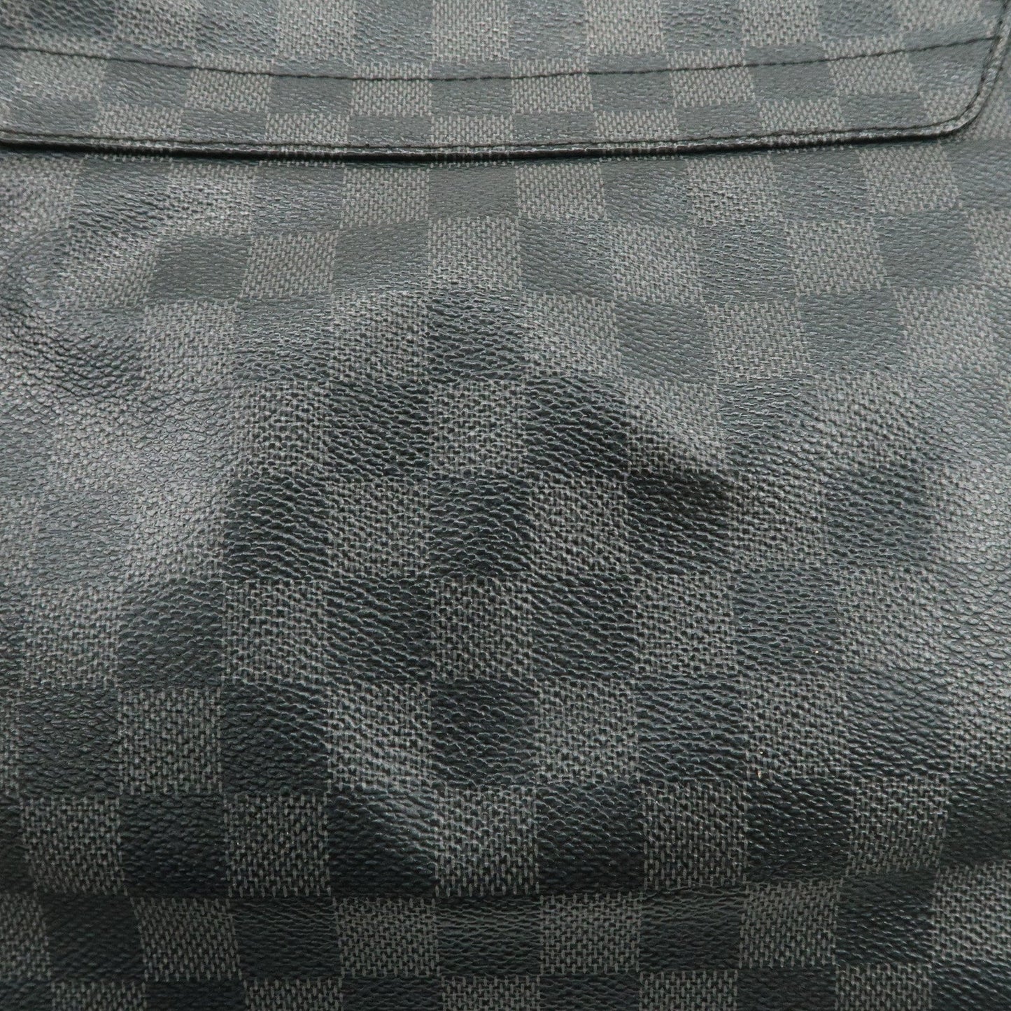 Louis Vuitton Damier Graphite District PM Shoulder Bag Noir N41260【Pre-order】