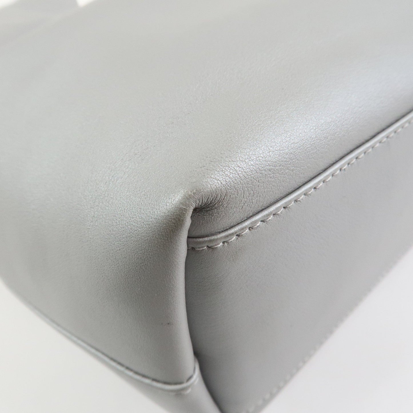 Christian Dior Maris Pearl Leather Hand Bag【Pre-order】