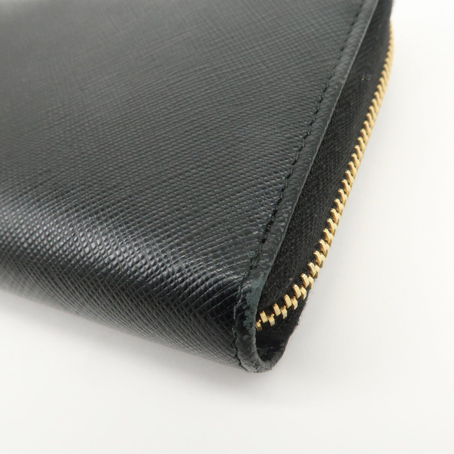Prada Logo Saffiano Leather Round Zippy Long Wallet Black【Pre-order】