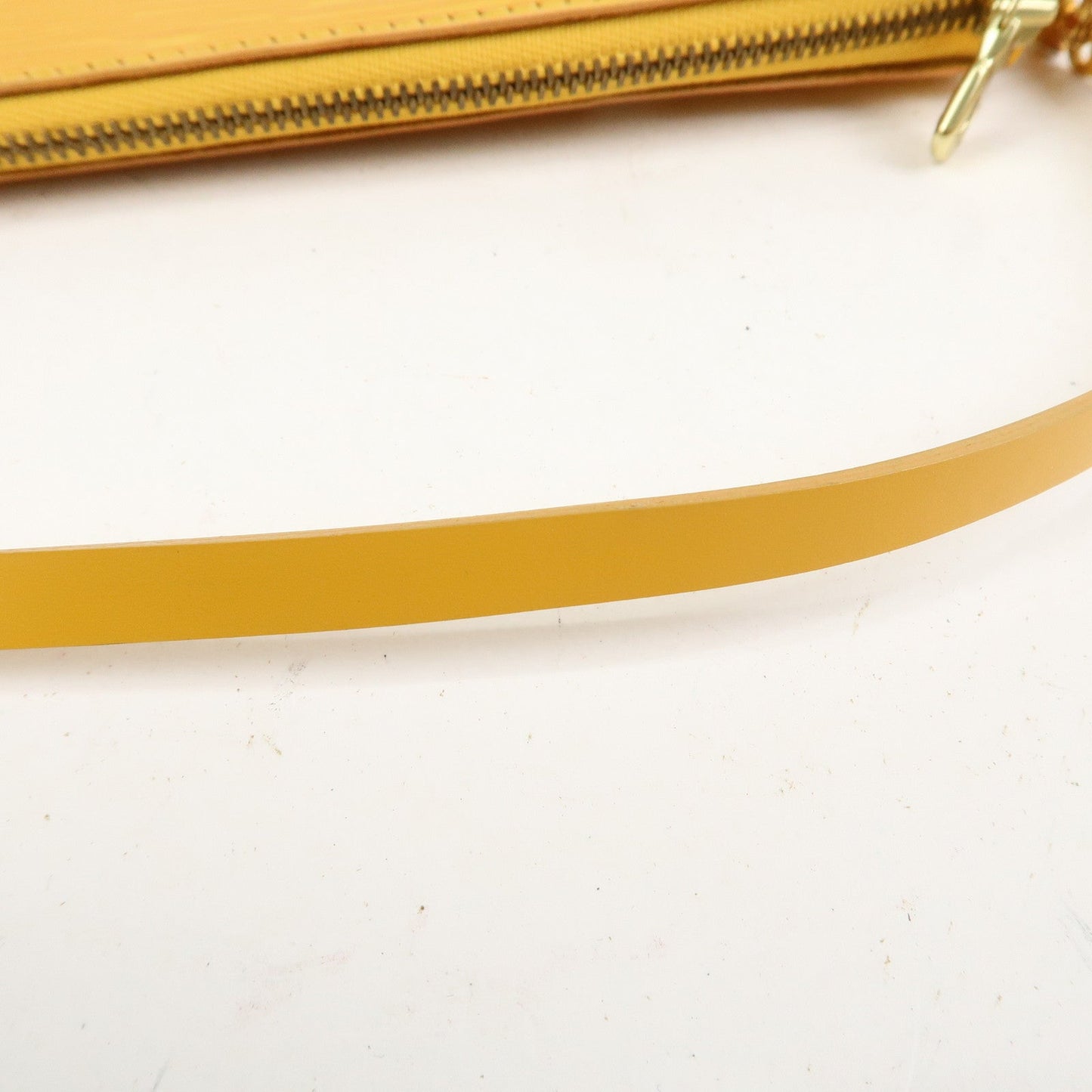 Louis Vuitton Epi Pochette Accessoires Pouch Tassili Yellow M52959【Pre-order】