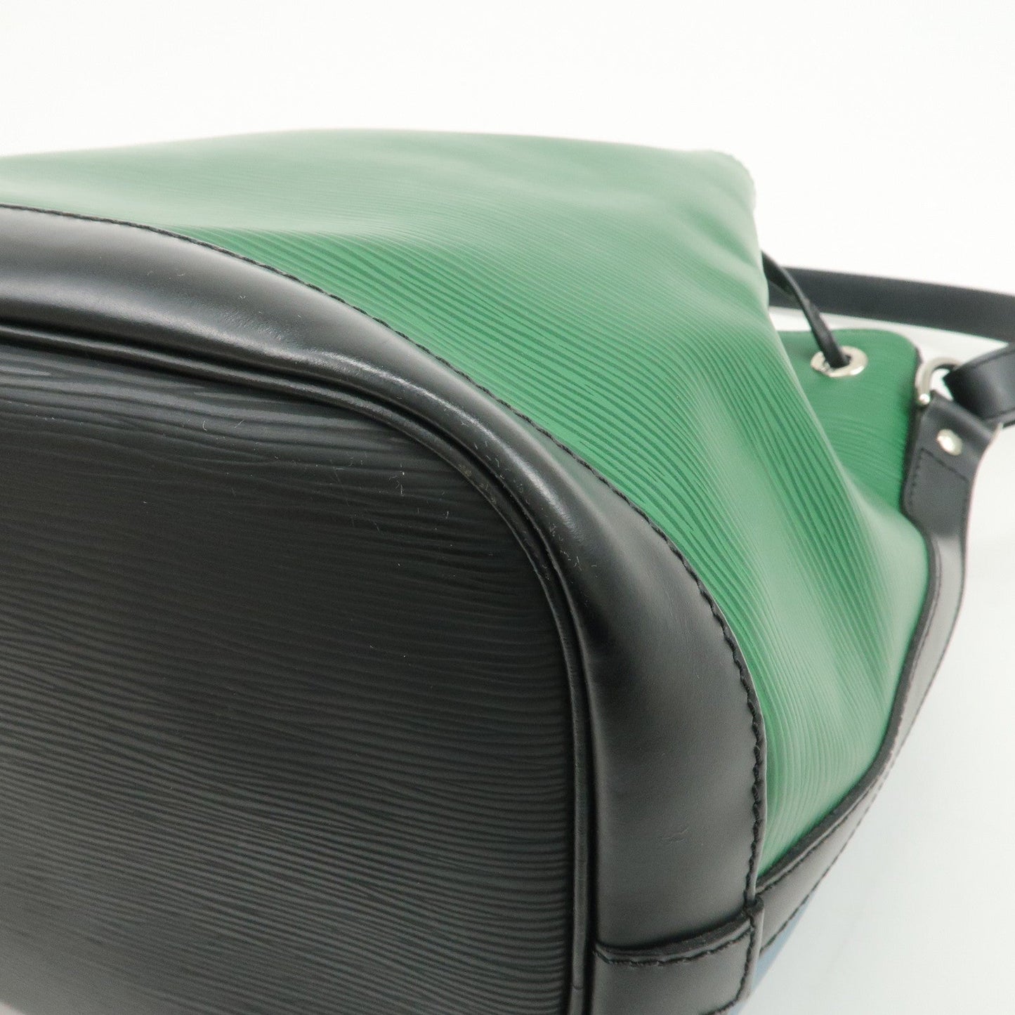 Louis Vuitton Epi Petit Noe Tricolor Leather Shoulder Bag M40880【Pre-order】