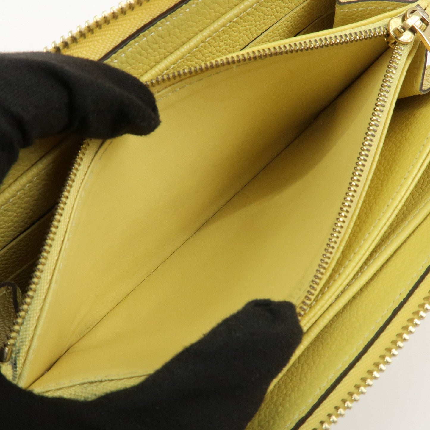 Louis Vuitton Monogram Empreinte Round Zippy Wallet Jaune M82043【Pre-order】
