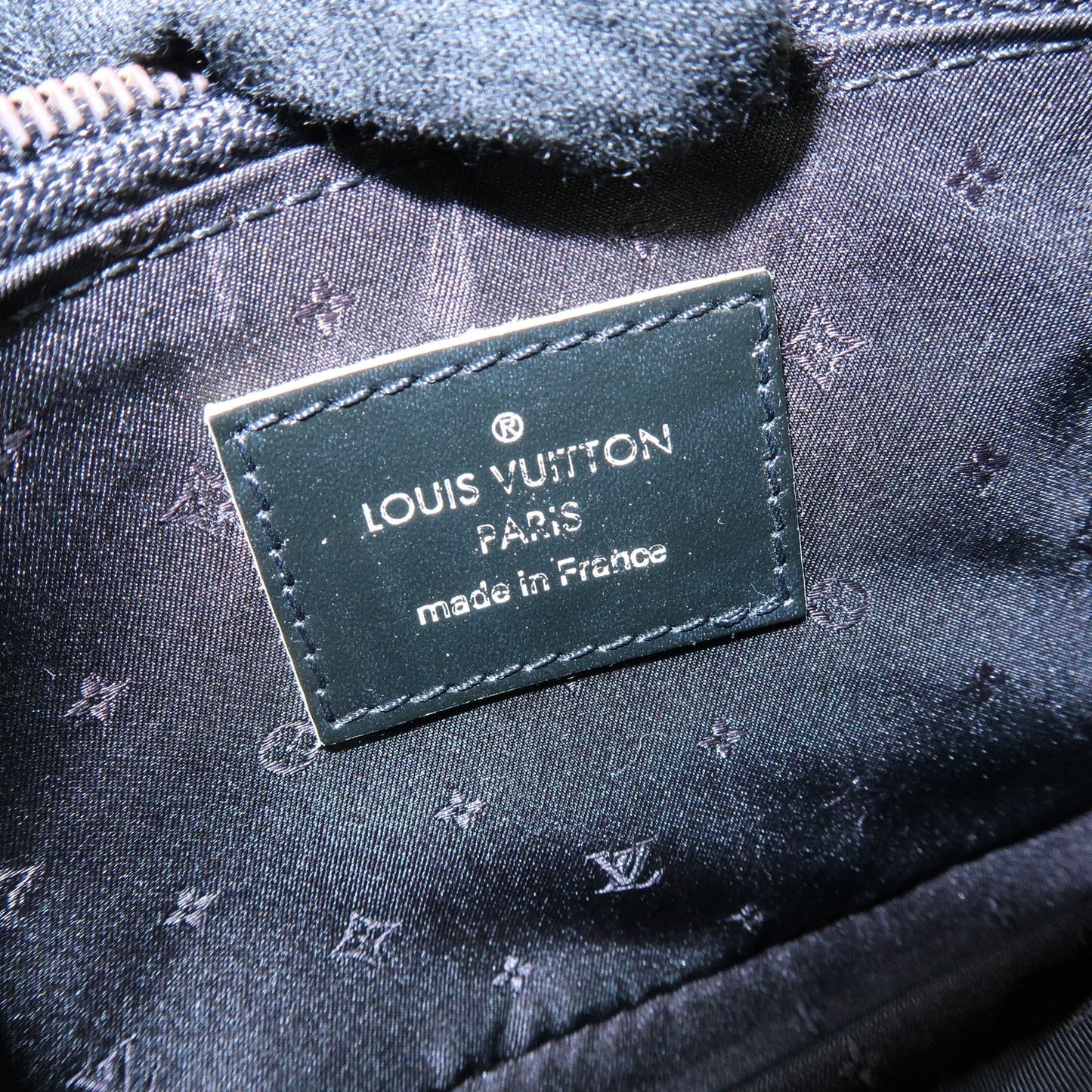 Louis Vuitton Suhari Mignon Leather Pouch Noir Black M91780【Pre-order】