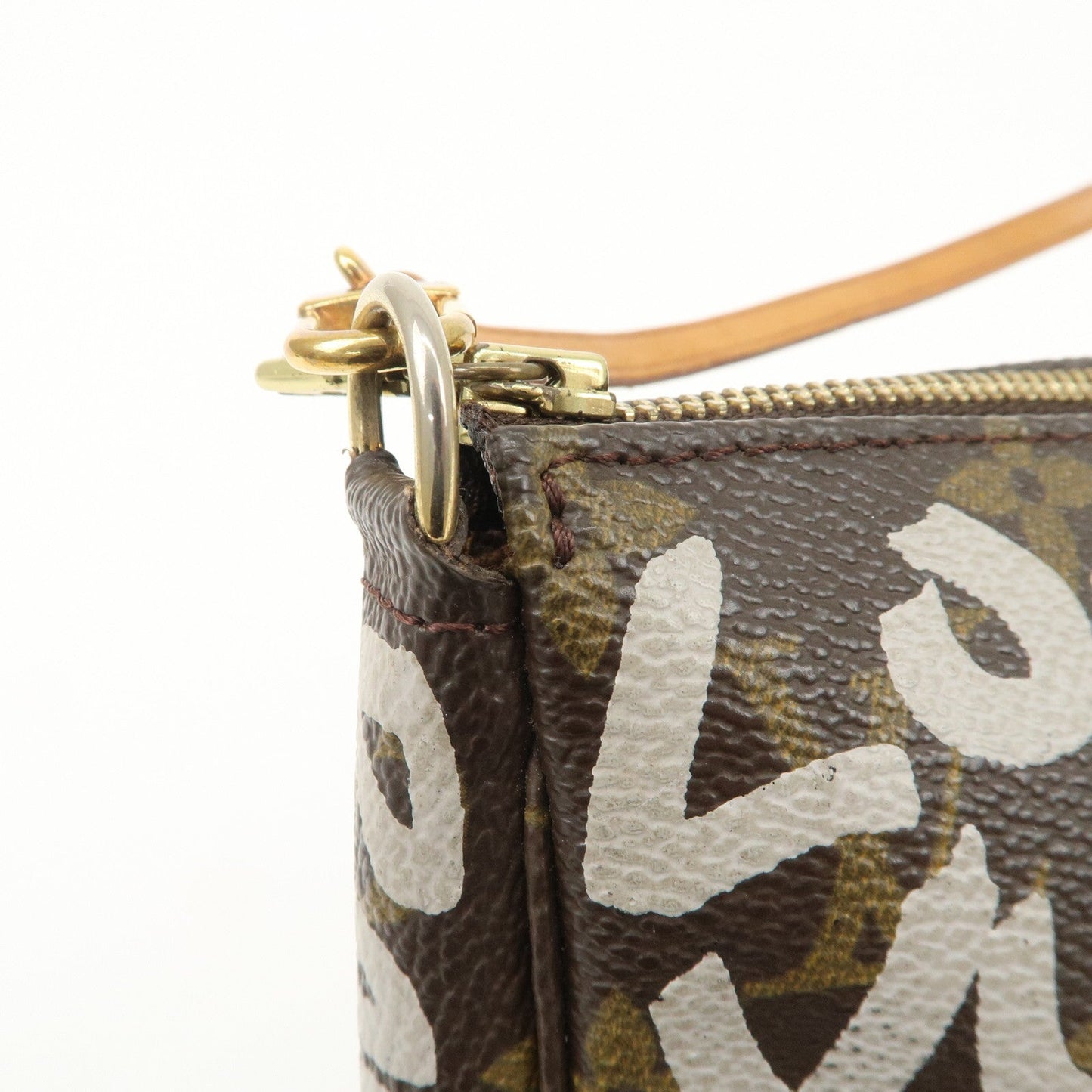 Louis Vuitton Monogram Graffiti Pochette Accessoires M92192【Pre-order】