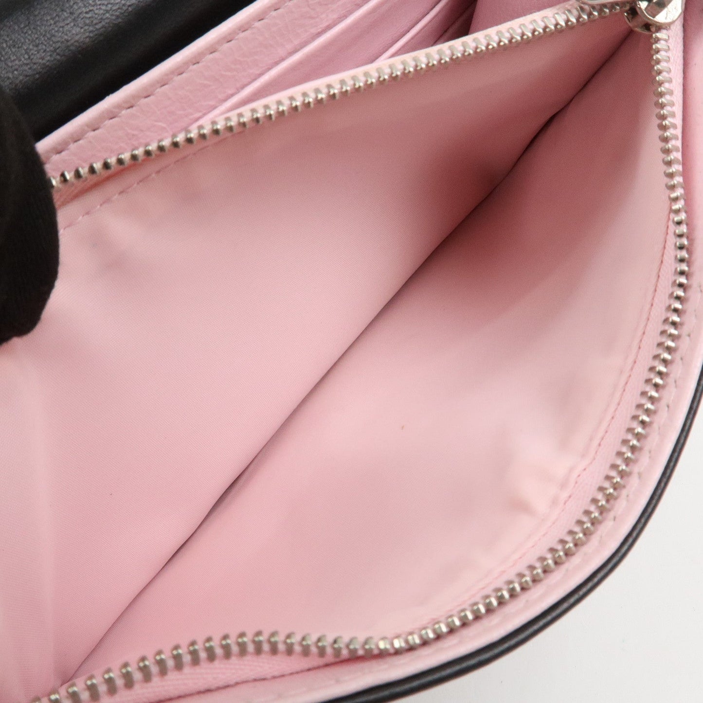 Christian Dior Leather Chain Shoulder Bag Heart Embroidery【Pre-order】
