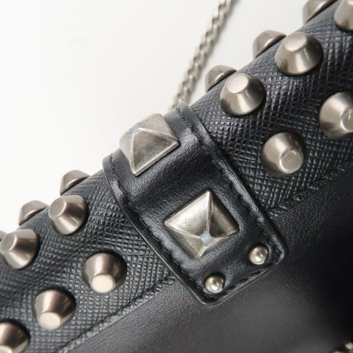 Prada Leather Studs Chain Wallet Chain Bag Black Used【Pre-order】