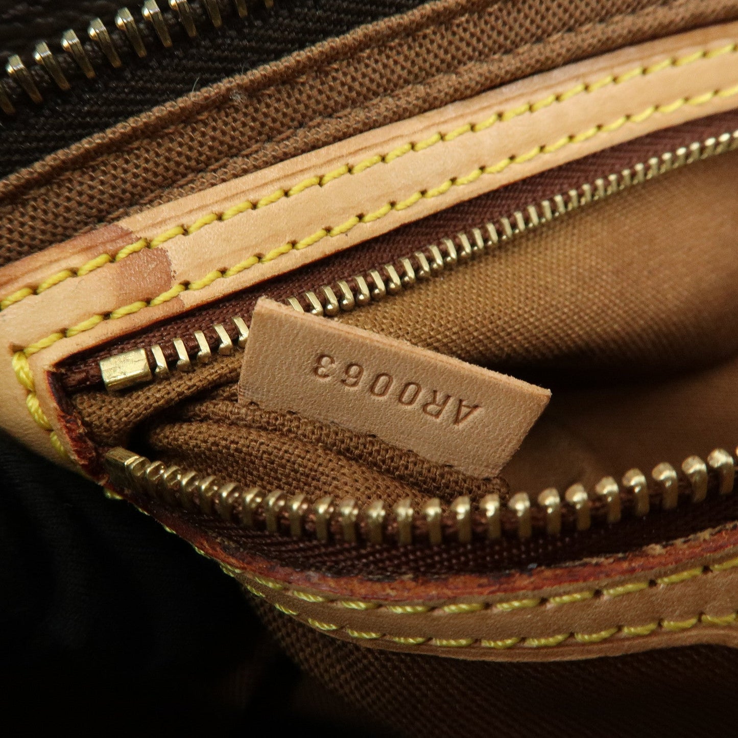 Louis Vuitton Monogram Trotteur Canvas Shoulder Bag Brown M51240【Pre-order】
