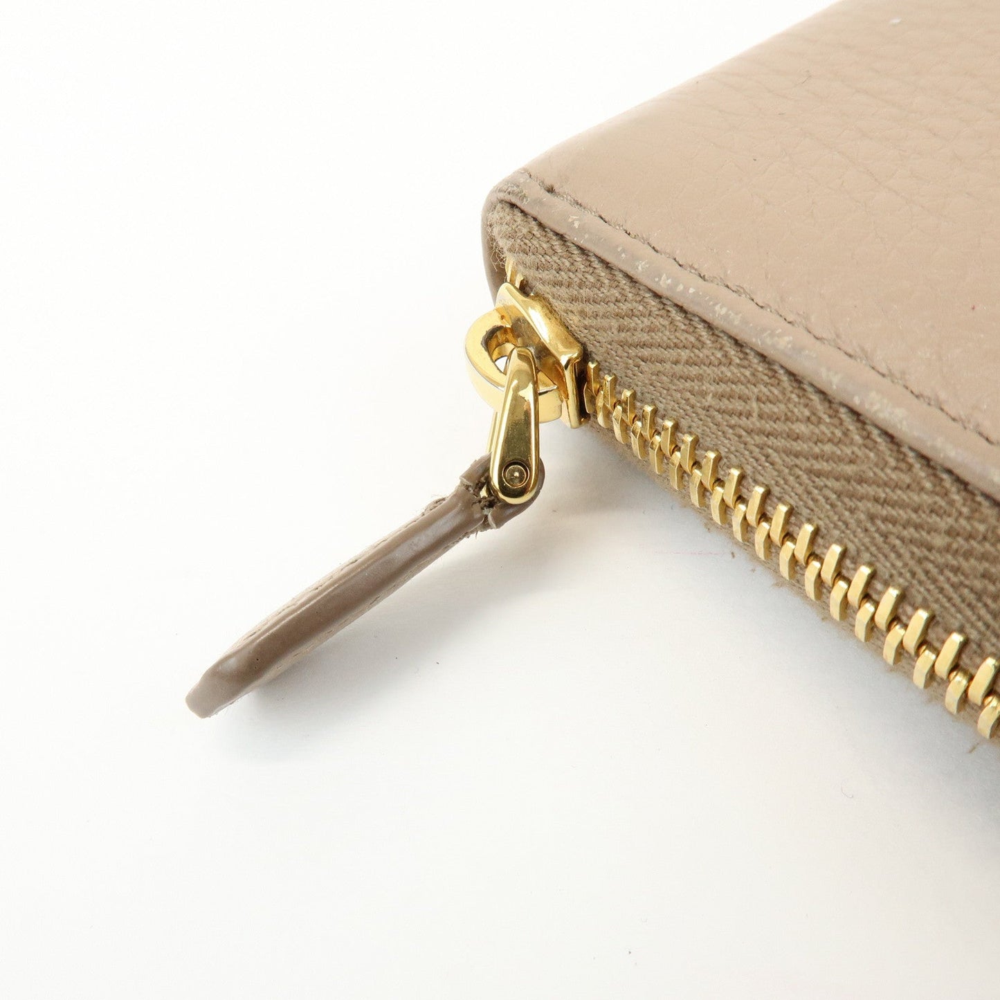 Prada Calf Leather Compact Round Zippy Wallet Beige Gold【Pre-order】