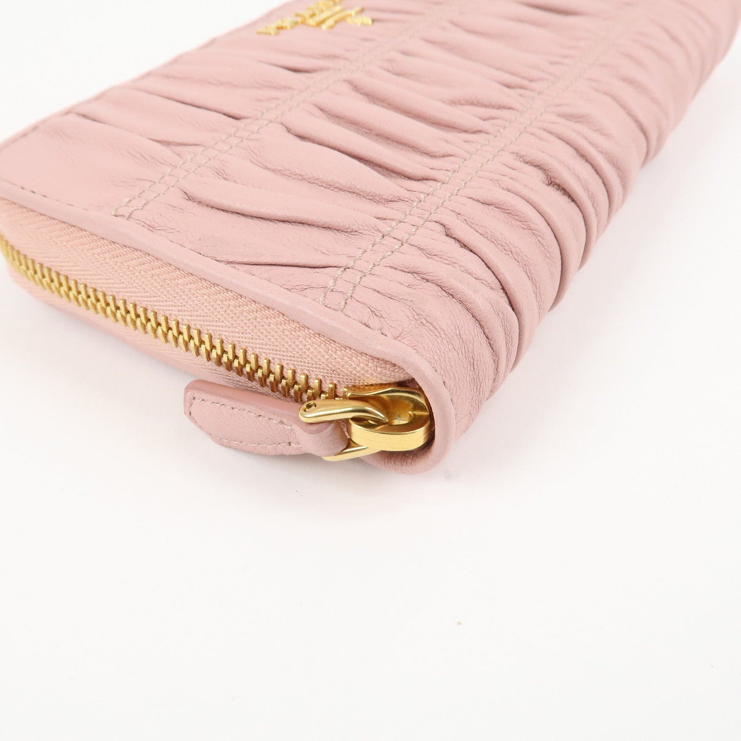 Prada Leather Gather Round Zippy Wallet Gold Hardware Pink 1M0506 Used【Pre-order】