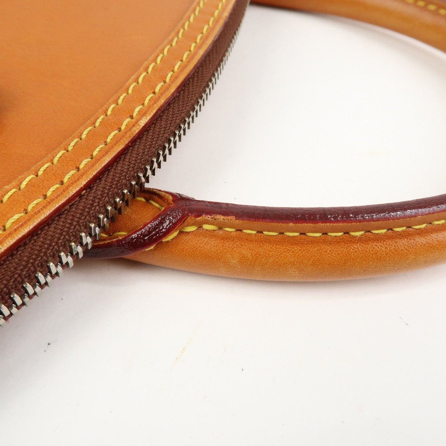 Louis Vuitton Lockit Nomade Leather Hand Bag Caramel Brown M85388【Pre-order】