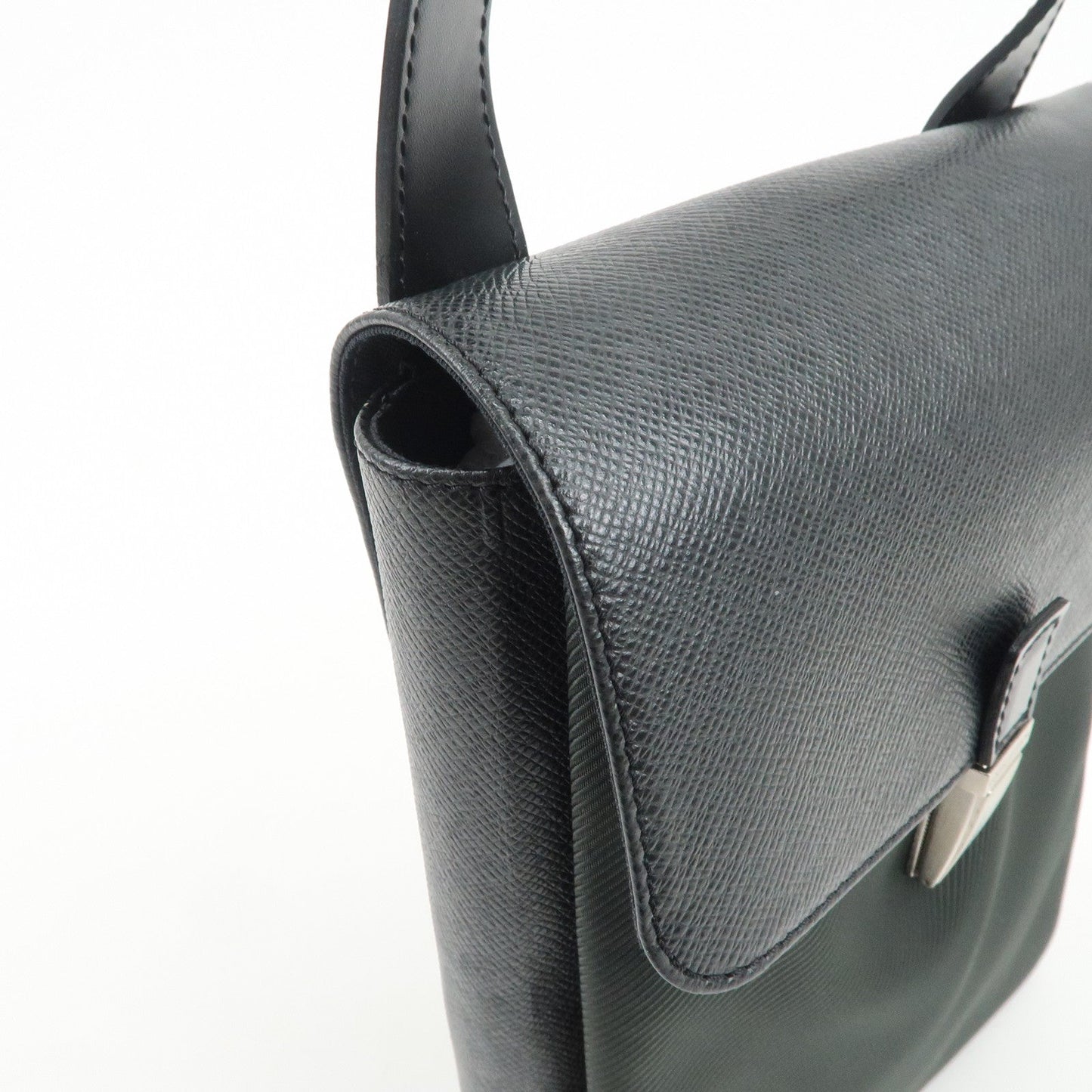 Louis Vuitton Taiga Saratov PM Shoulder Bag Ardoise M30892【Pre-order】