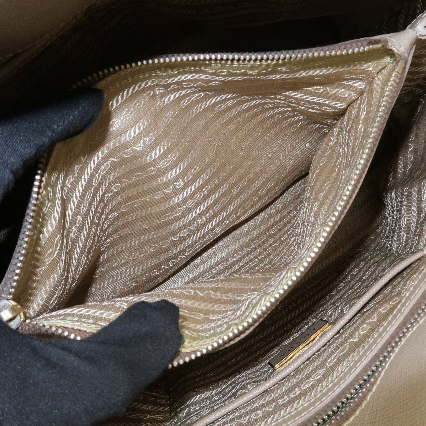 Prada Triangle Logo Saffiano Leather Hand Bag Greige BL0812【Pre-order】