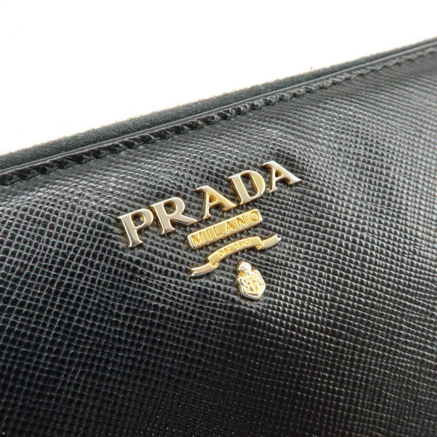Prada Saffiano Leather Round Zippy Long Wallet Black 1M0506【Pre-order】