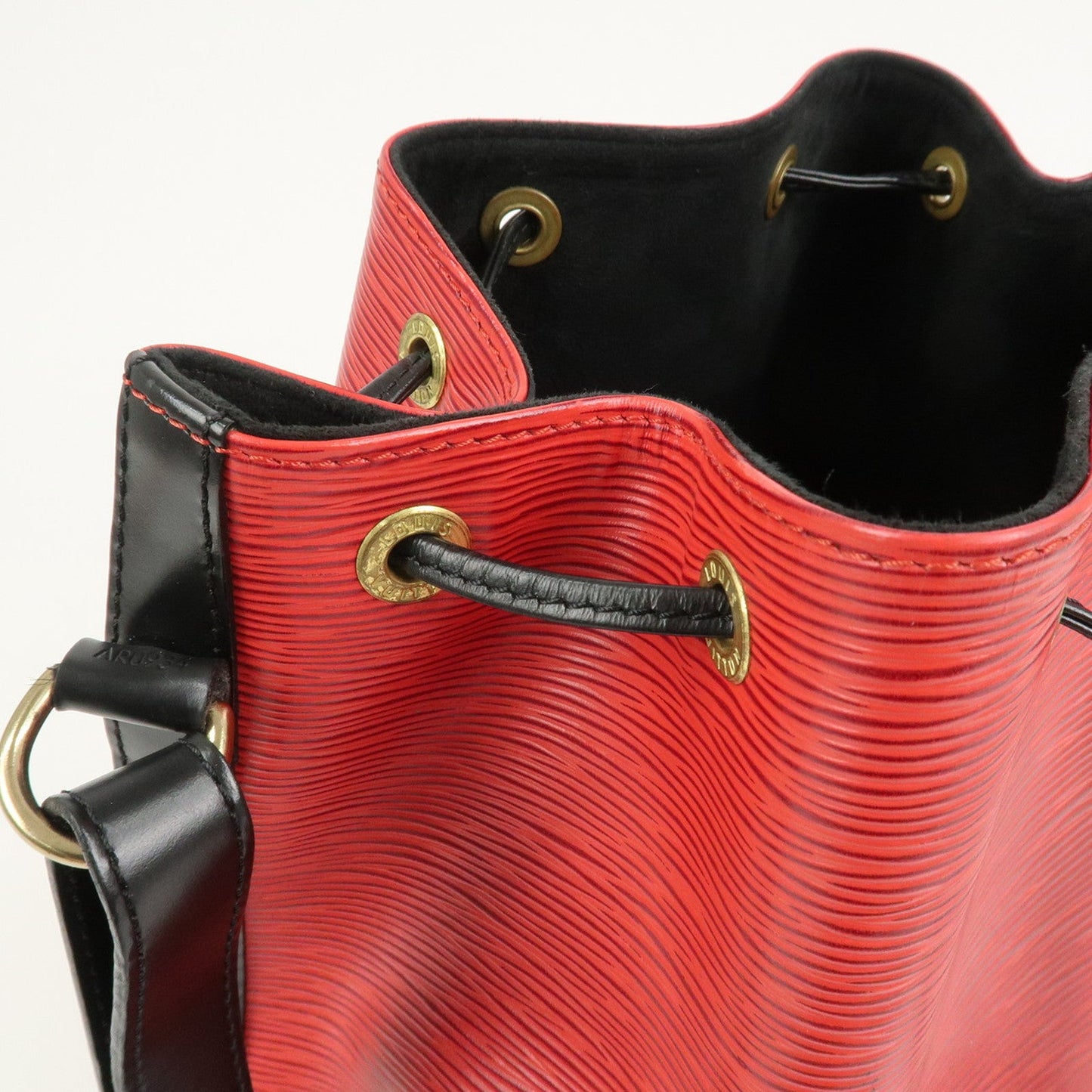 Louis Vuitton Epi Petit Noe Shoulder Bag Bicolor Noir Red M44172【Pre-order】