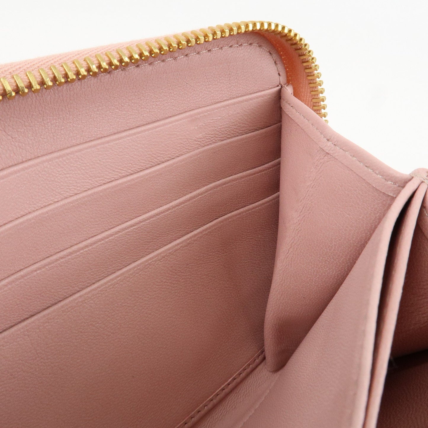 Prada Leather Gather Round Zippy Wallet Gold Hardware Pink 1M0506 Used【Pre-order】