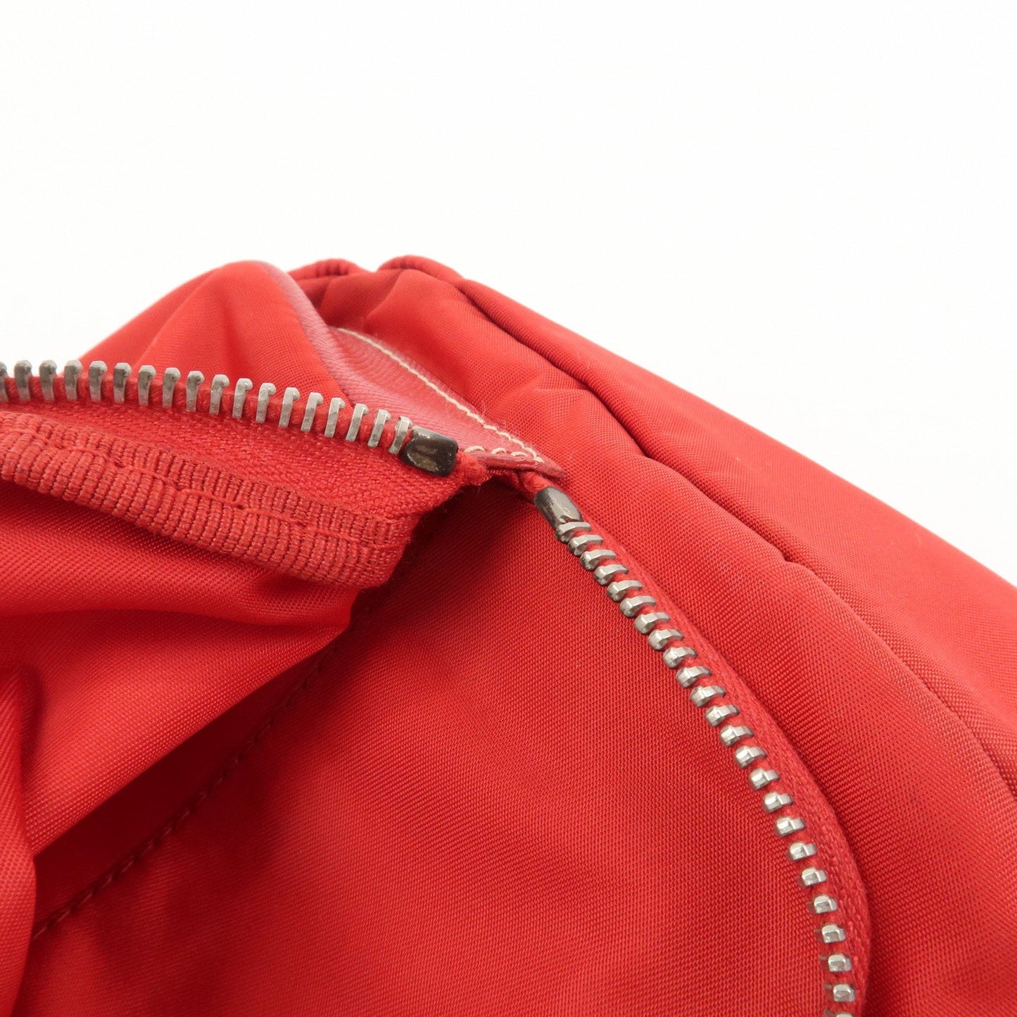 Prada Triangle Logo Nylon Saffiano Leather Shoulder Bag Red BT0436【Pre-order】