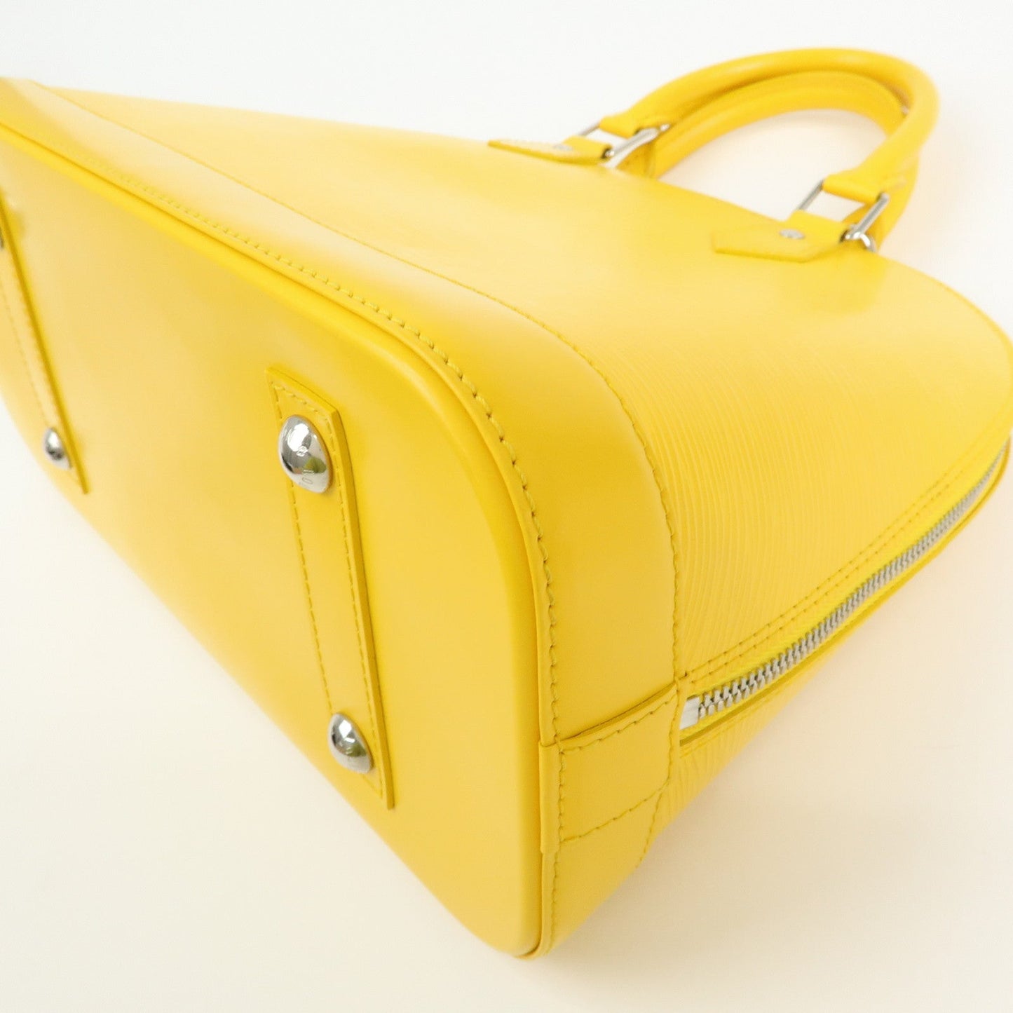 Louis Vuitton Epi Alma PM Leather Hand Bag Mimosa M40951【Pre-order】