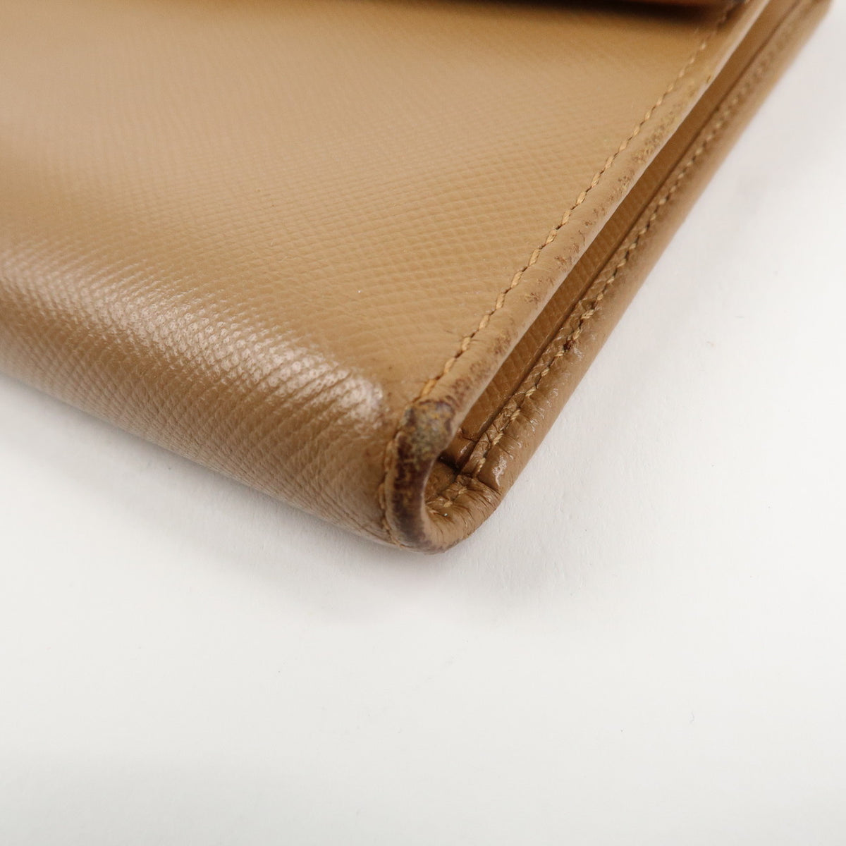 Prada Triangle Logo Saffiano Leather Trifold Wallet Brown Used【Pre-order】