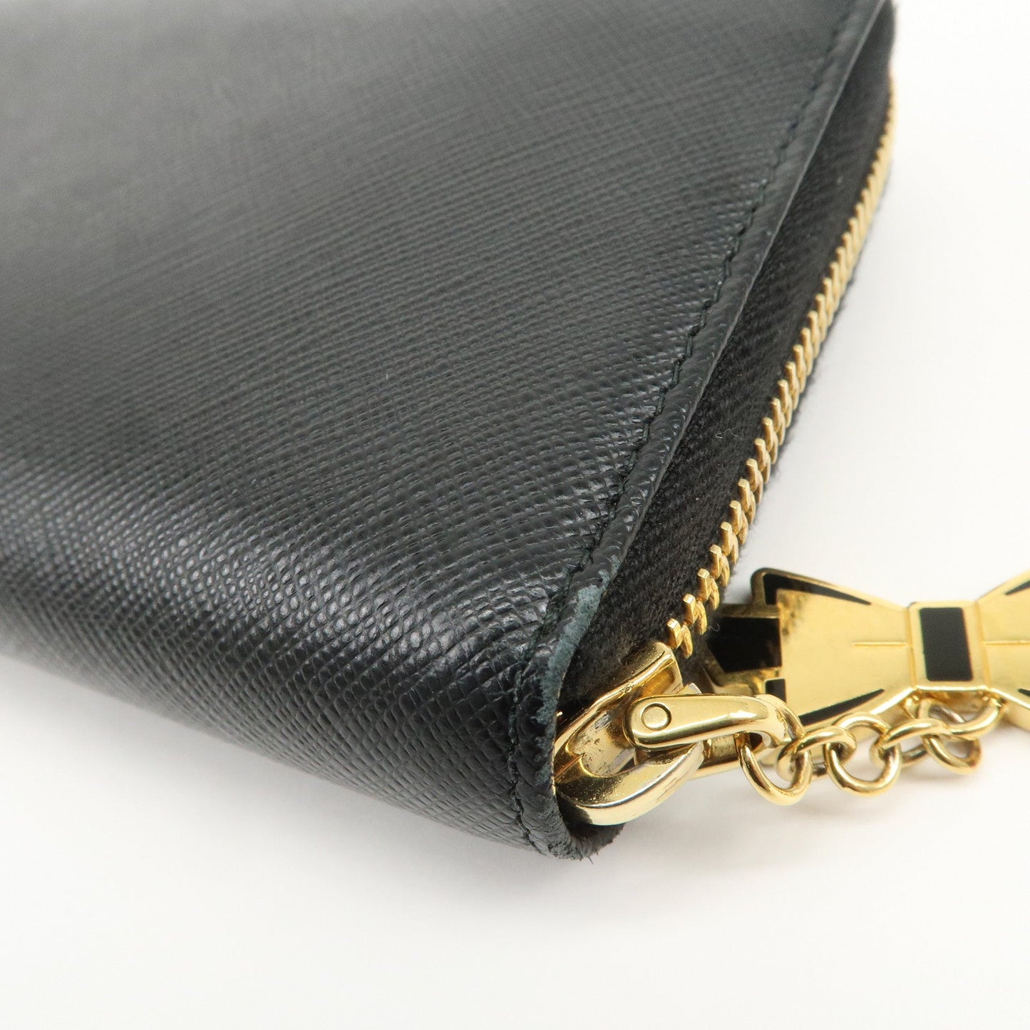 Prada Logo Saffiano Leather Round Zippy Long Wallet Black【Pre-order】